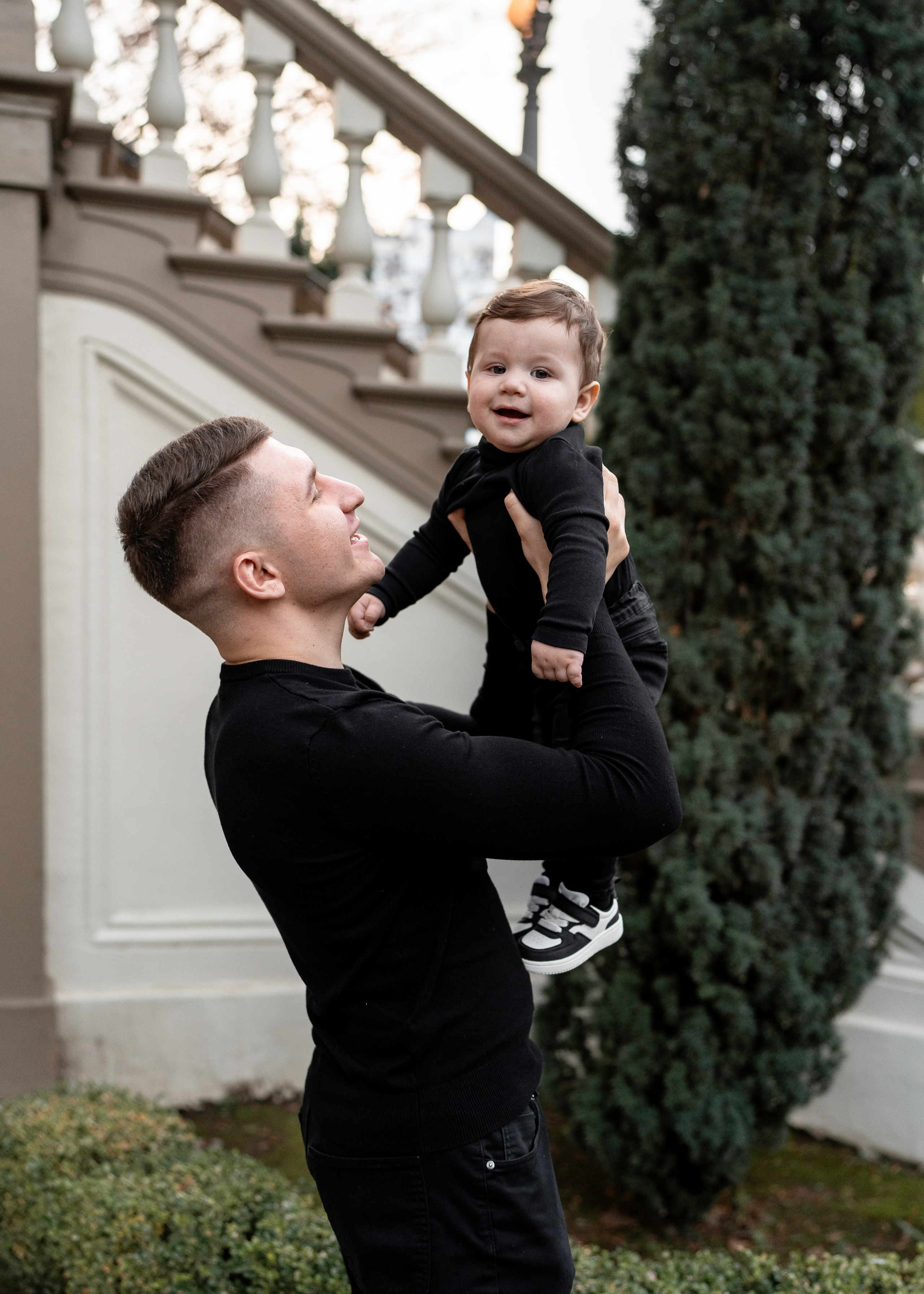 Artem, Nadia & Elisha. Family photographer in Sacramento | Sofia Pavenko