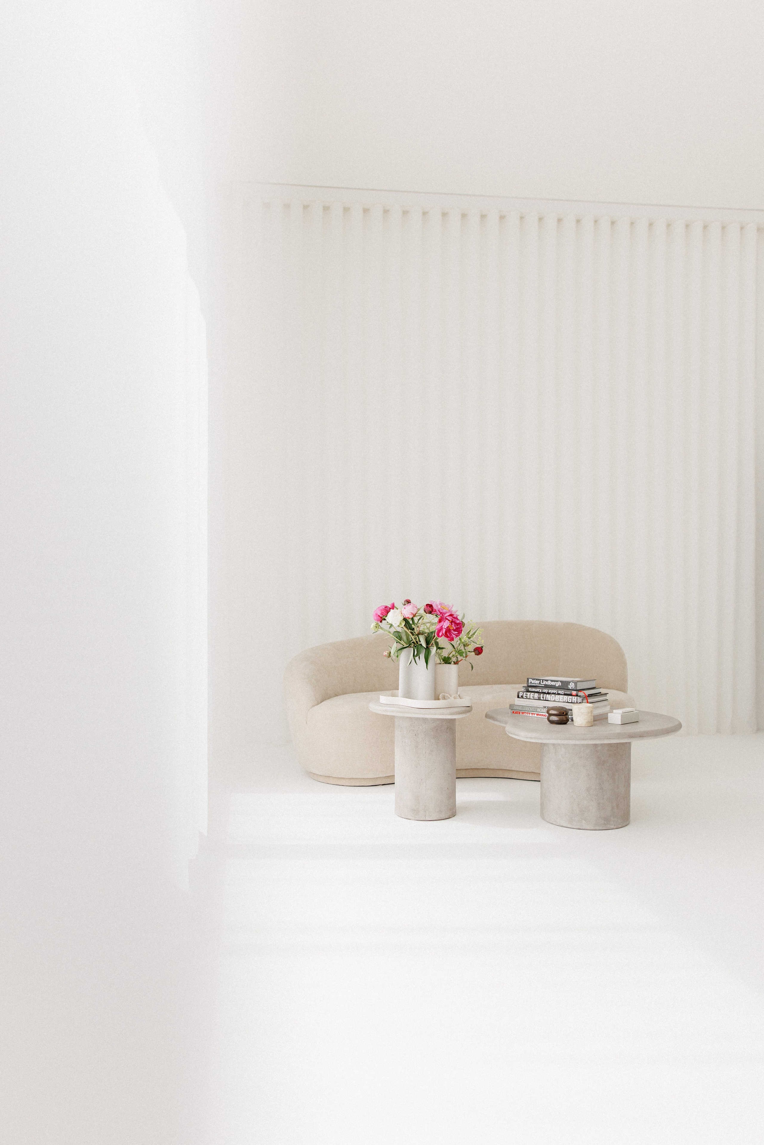 Book your Daylight Photo Studio in Uster now and create content with character!. Wedding and Family Photographer Switzerland and Italy. Valeria Diaz