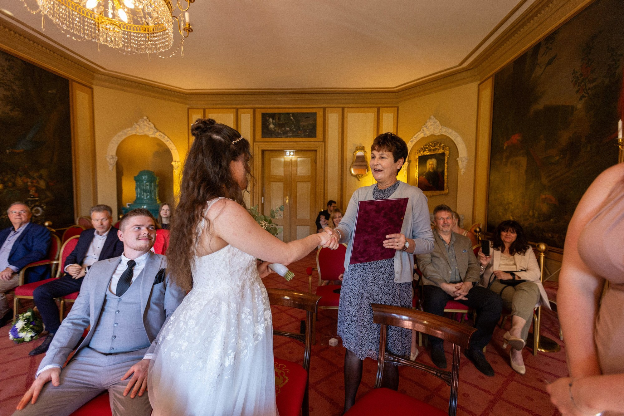 Hochzeitsfotografie von Sara und Marco im Schloss Arensburg. Hochzeitsfotograf und Hochzeitsvideograf aus Hamburg | Roka21Film