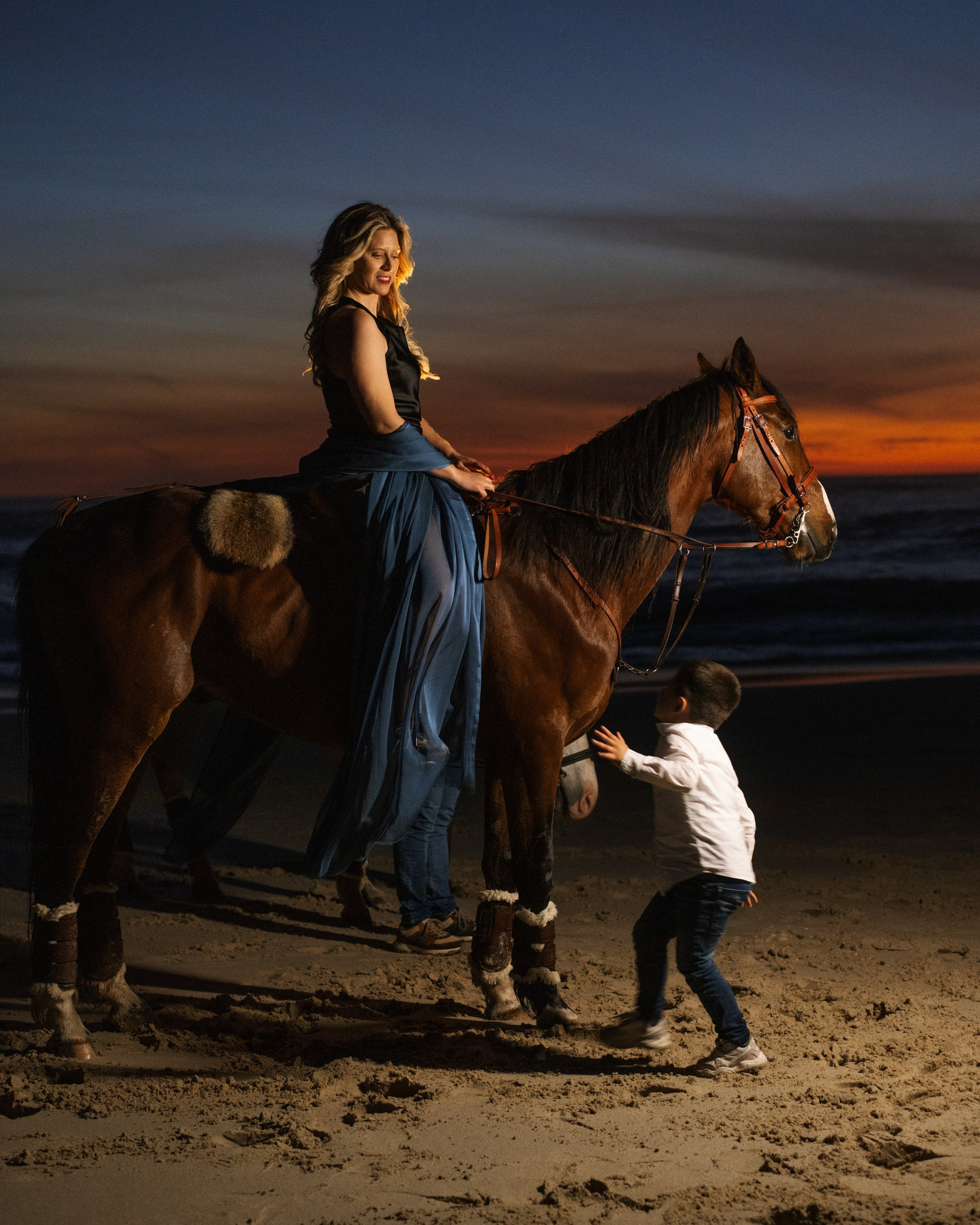 MOTHER’S DAY. Anastasiia Antoniuk portrait, family and couple photographer, Portugal