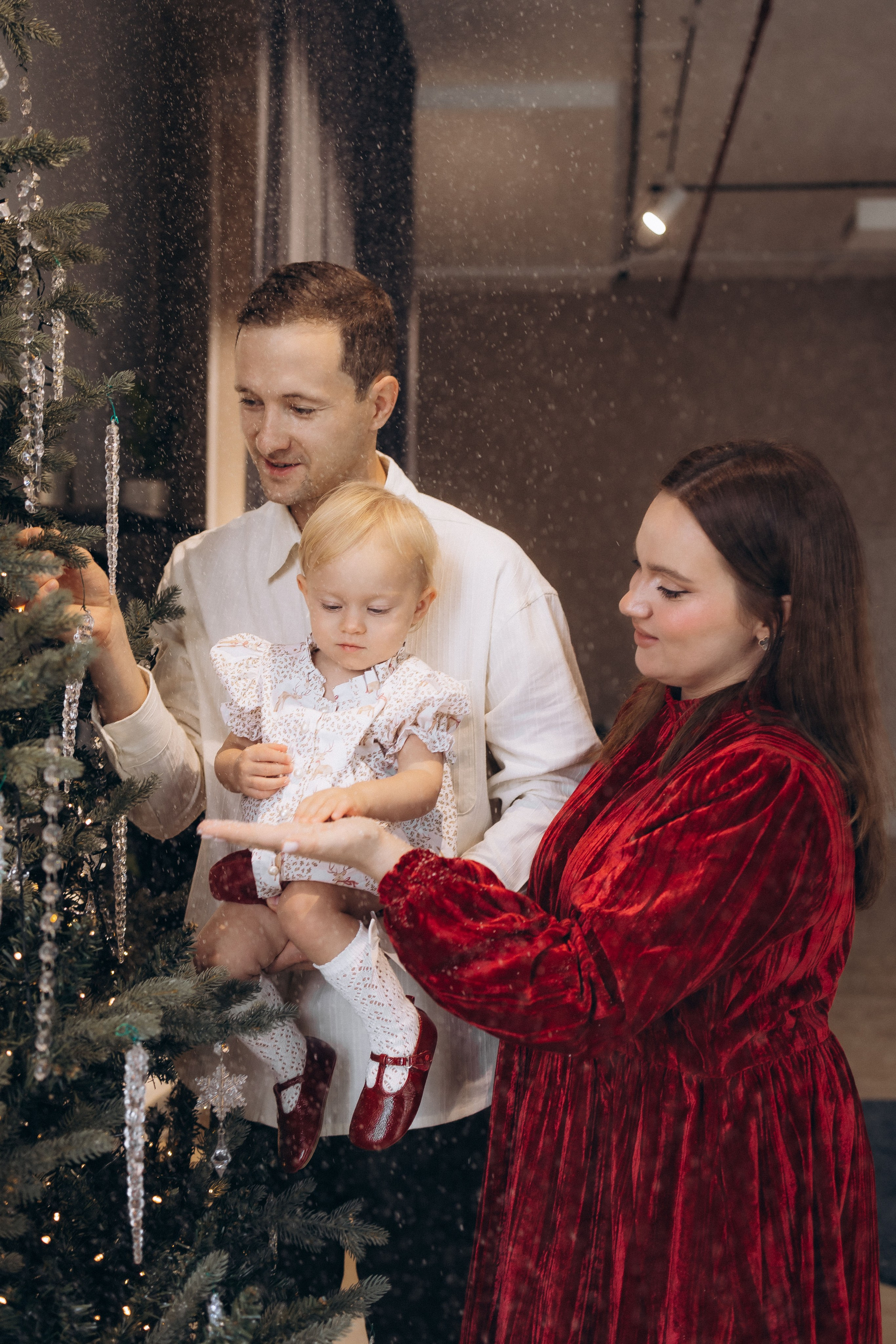 Family Christmas. Фотограф родов, семей и новорожденных малышей в Дубае