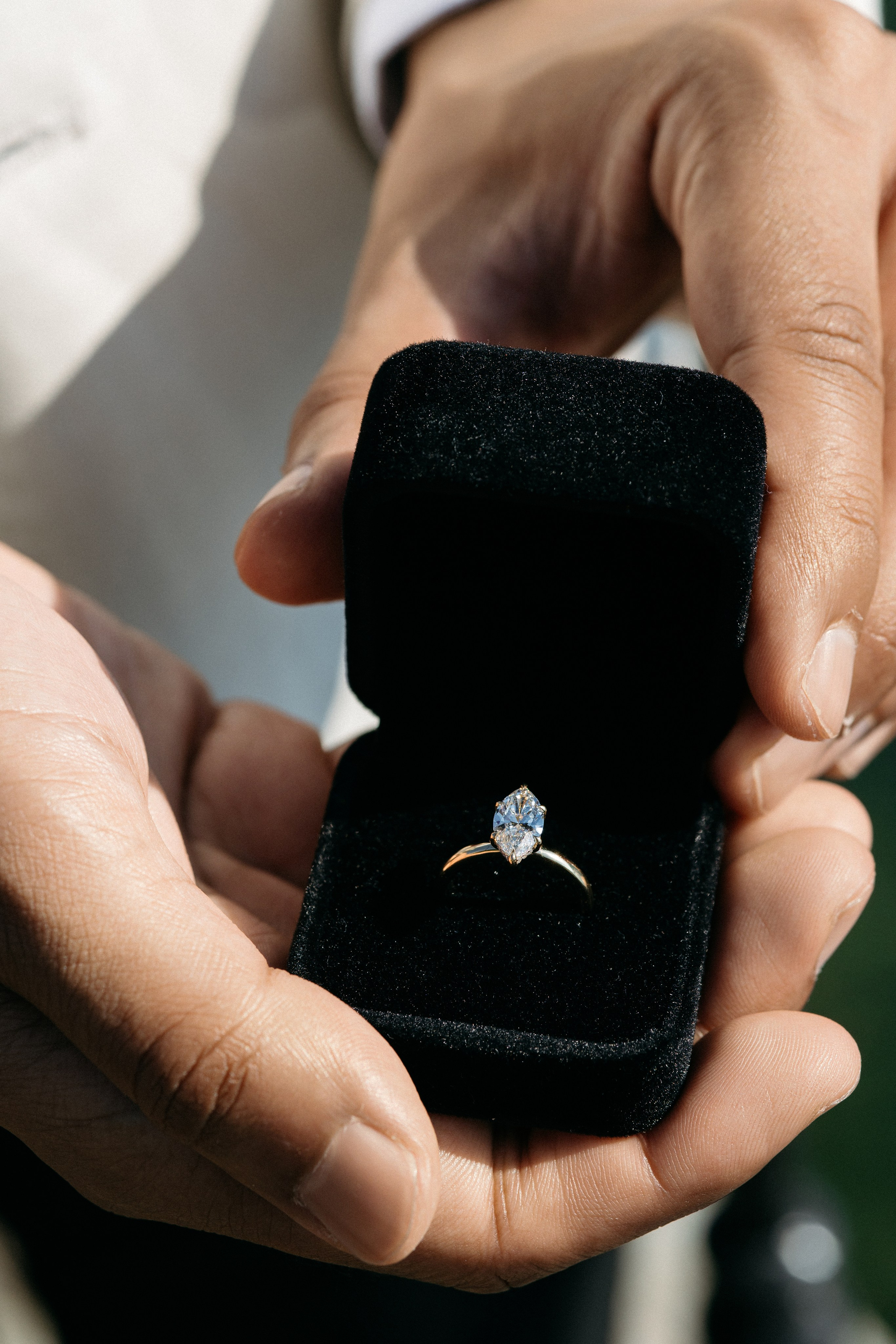 She said yes 💍. Wedding photographer in Italy