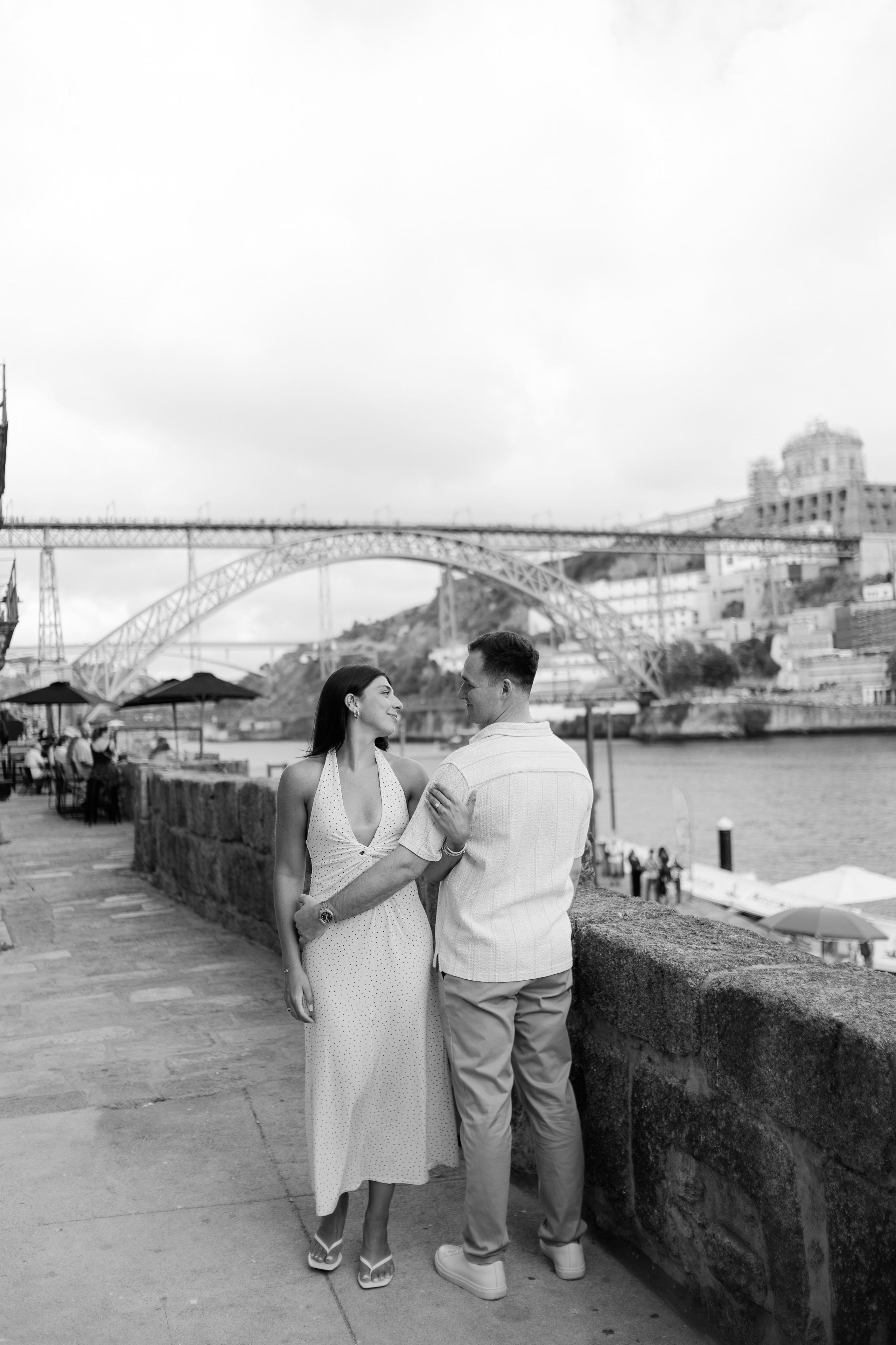Wedding Proposal in Porto. Fotógrafo de casamentos e destination wedding no Porto, Portugal — Davi Valente | Lisboa, Douro, Roma e Lago de Como
