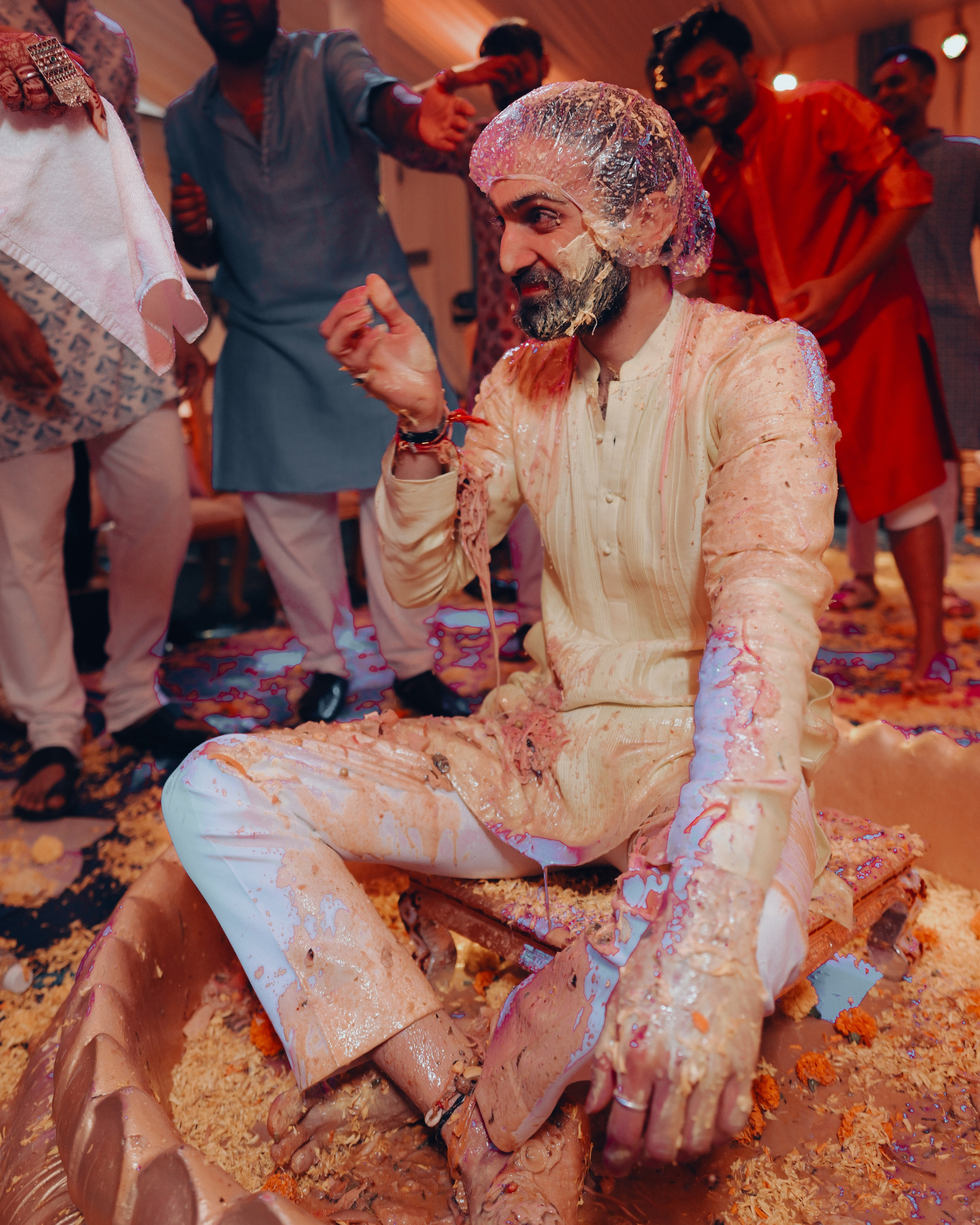 HALDI & MEHANDI. Wedding photographer Stalen Robert