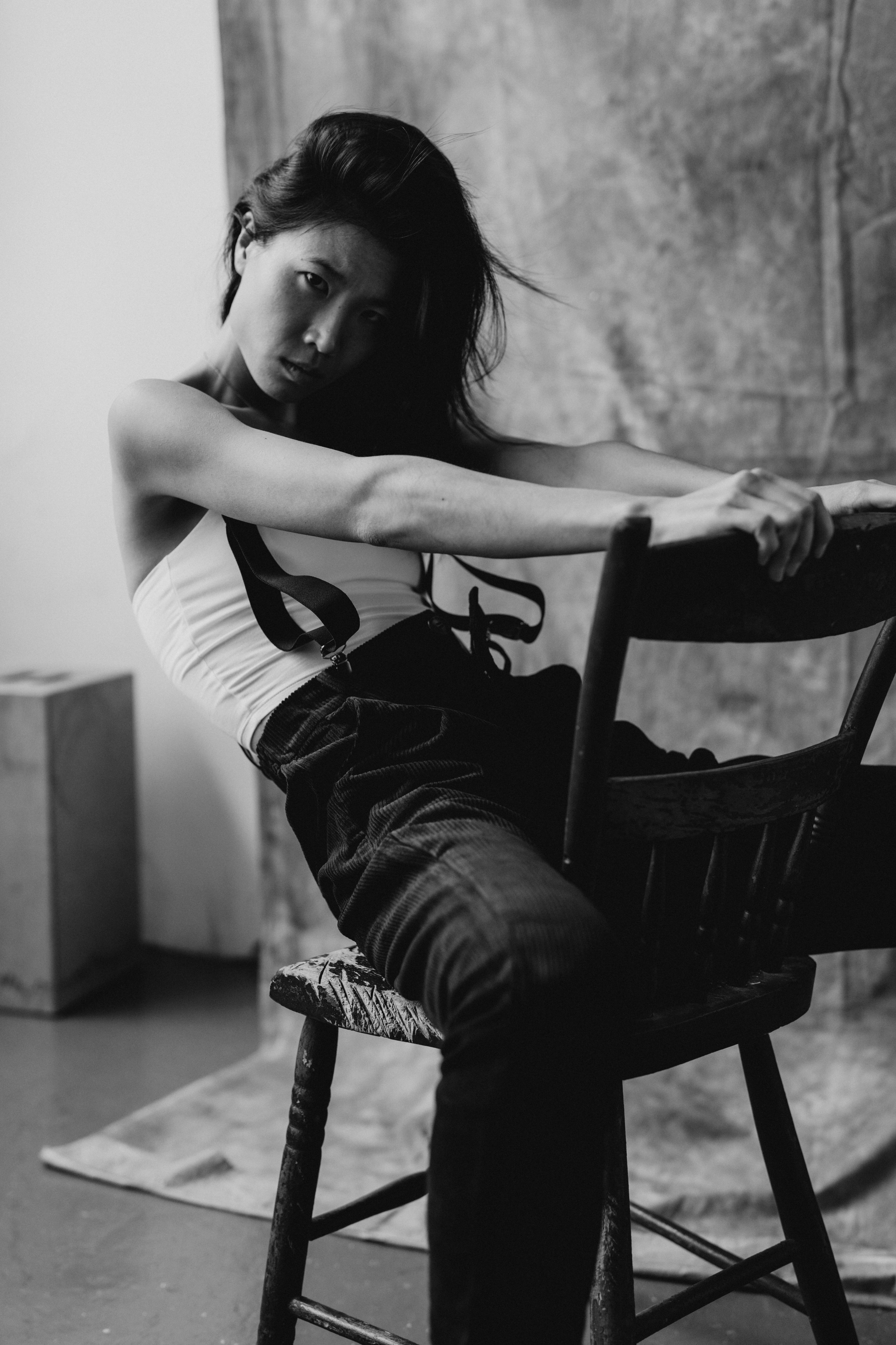 Yugi Studio. Modern maternity photographer in Long Island New York