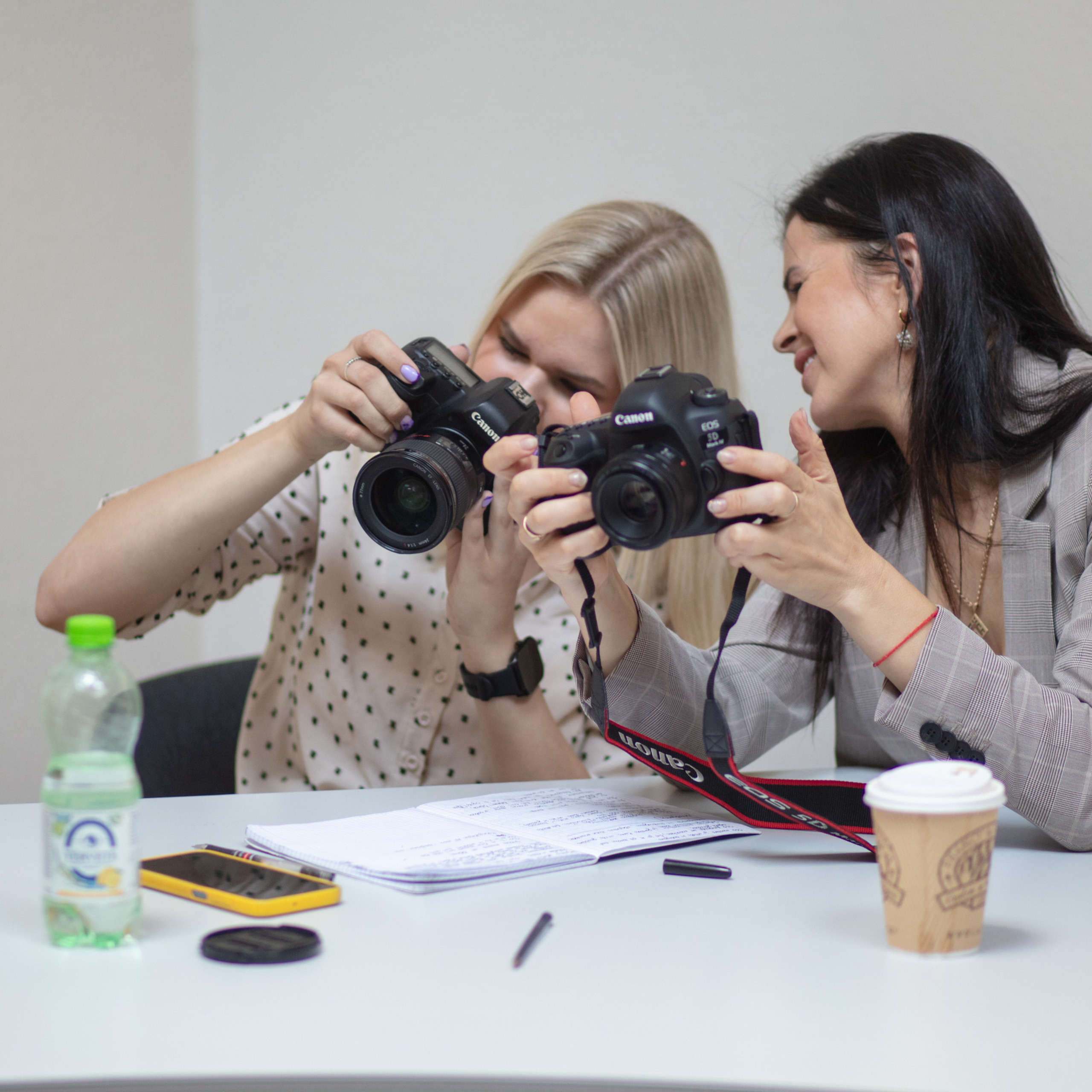 GALERIJA. Fotokursi fotostudijā Rīgā. Profesionāls fotogrāfs Aivars Tipsis