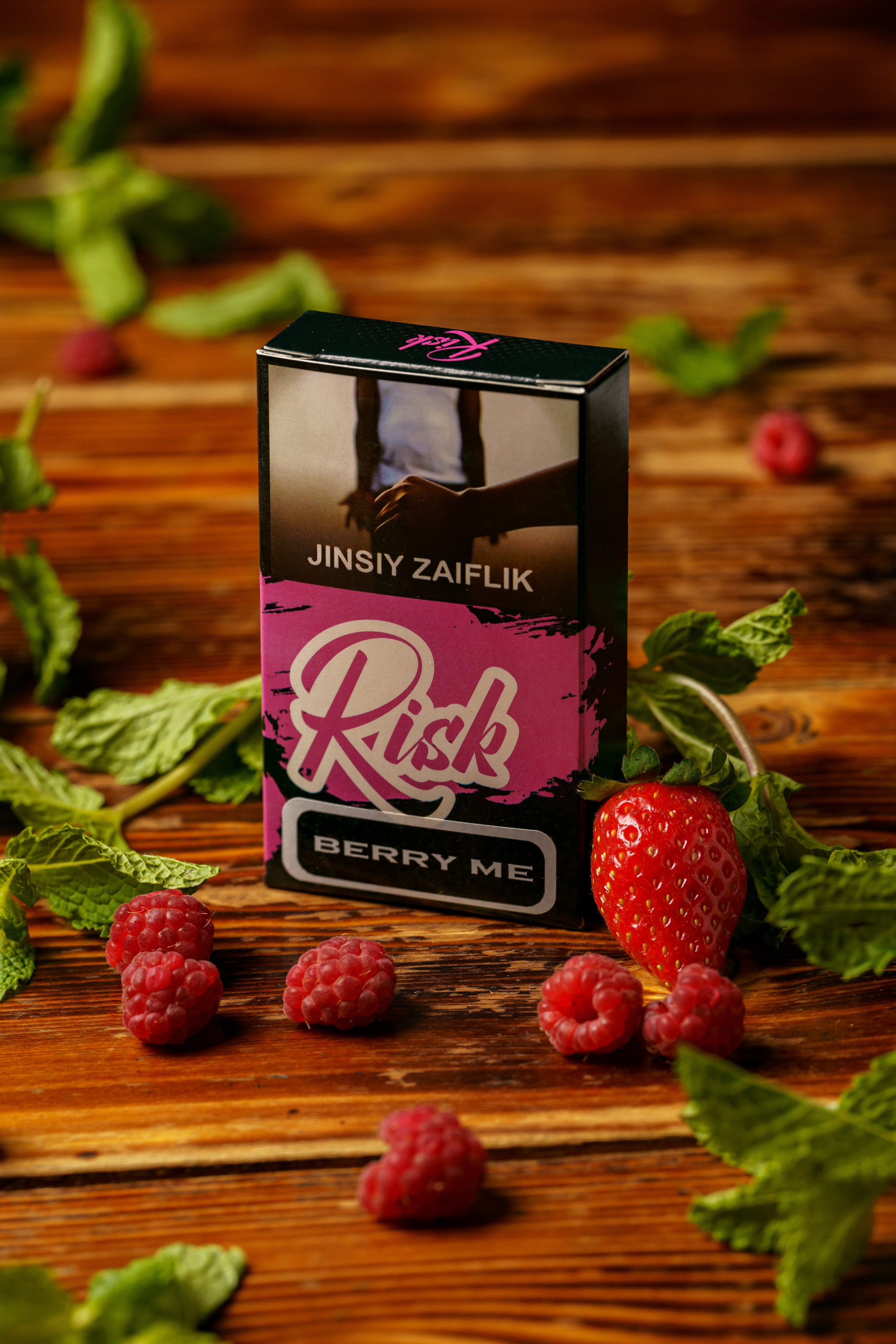 RISK — предметная съёмка. Фотограф Григорий Кравец