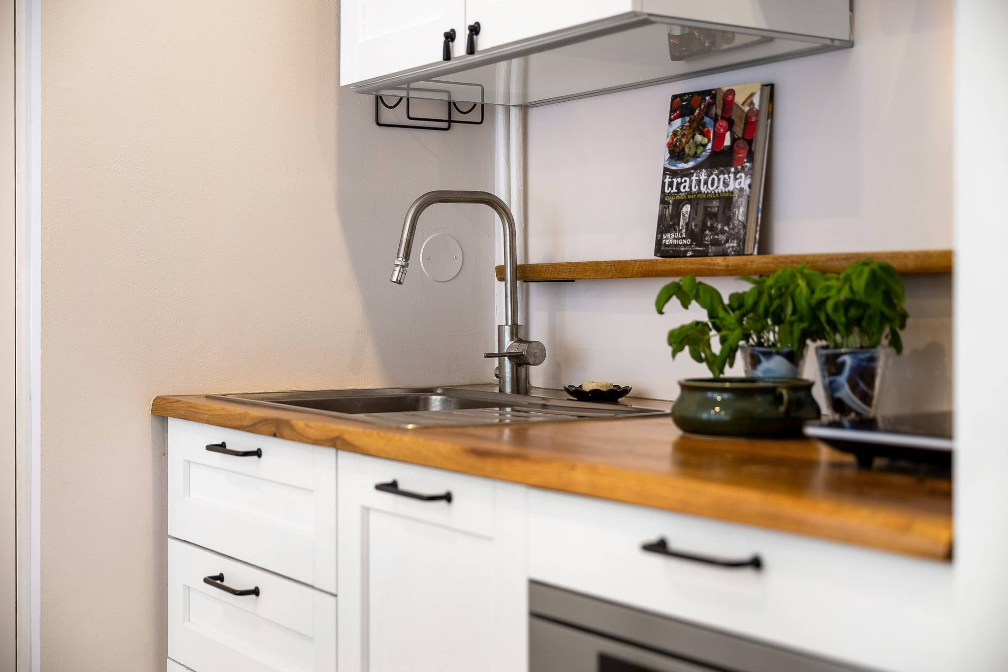 Studio i Bromma med uteplats. InHome Design Stockholm – Interiördesign och homestyling i Stockholm