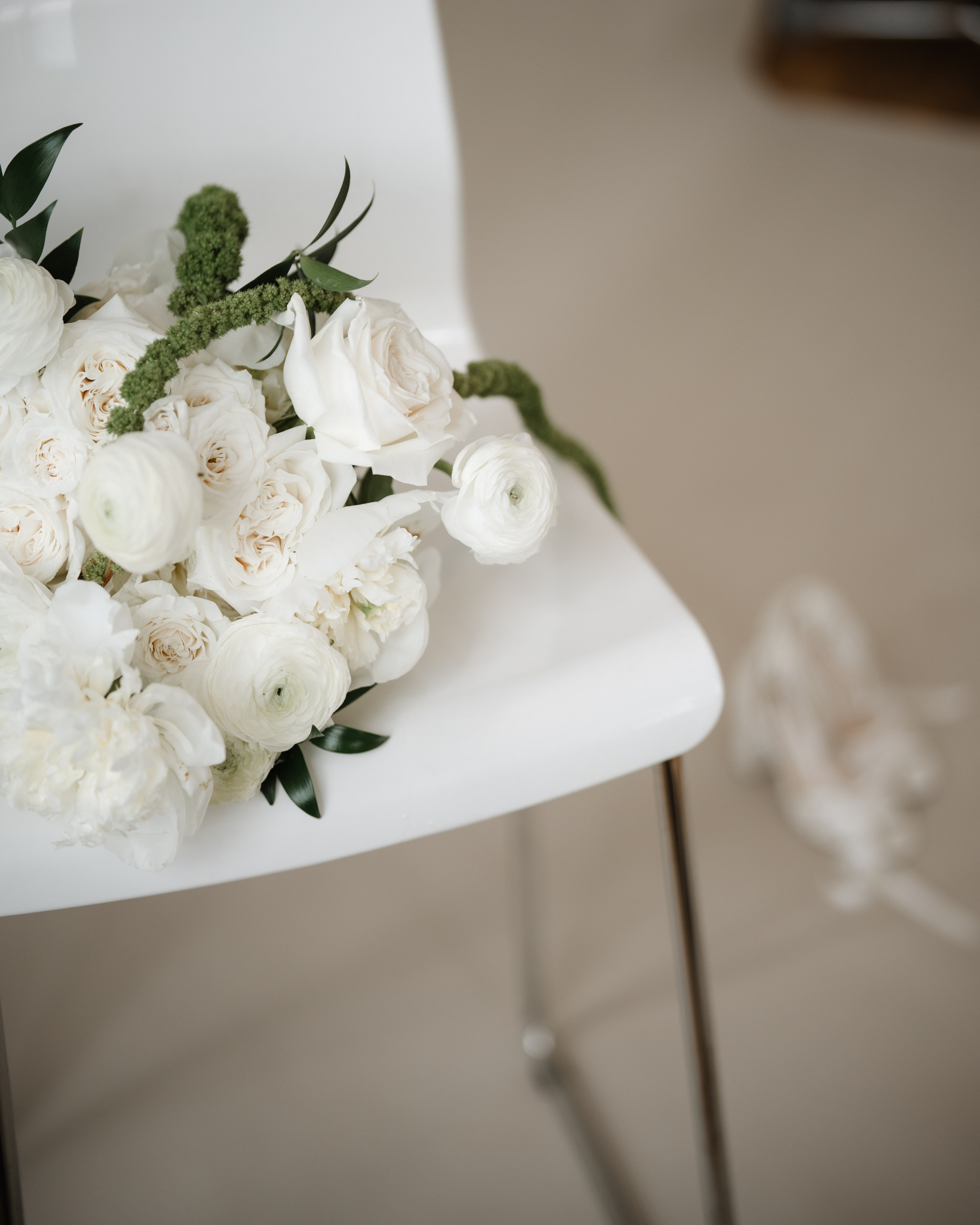 A wedding with a view of the Williamsburg Bridge. Portrait and wedding photographer in New York