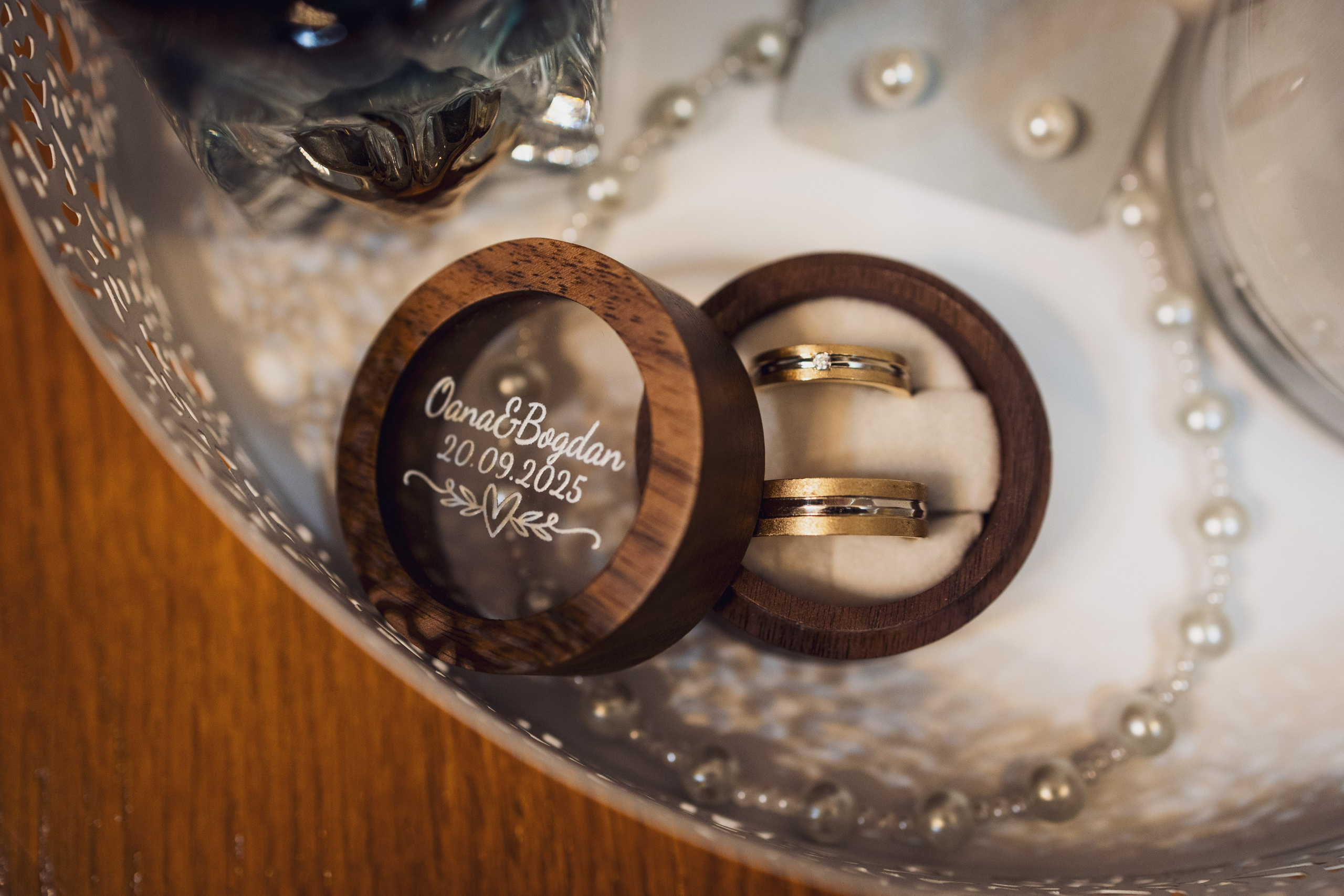 Bogdan & Oana. Acasă