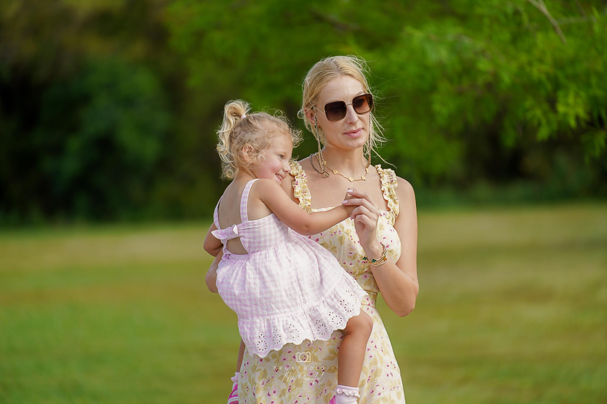 Photo & Video in Miami, Sunny Isles, Hallandale, Aventure. Photo & Video Production Studio #1