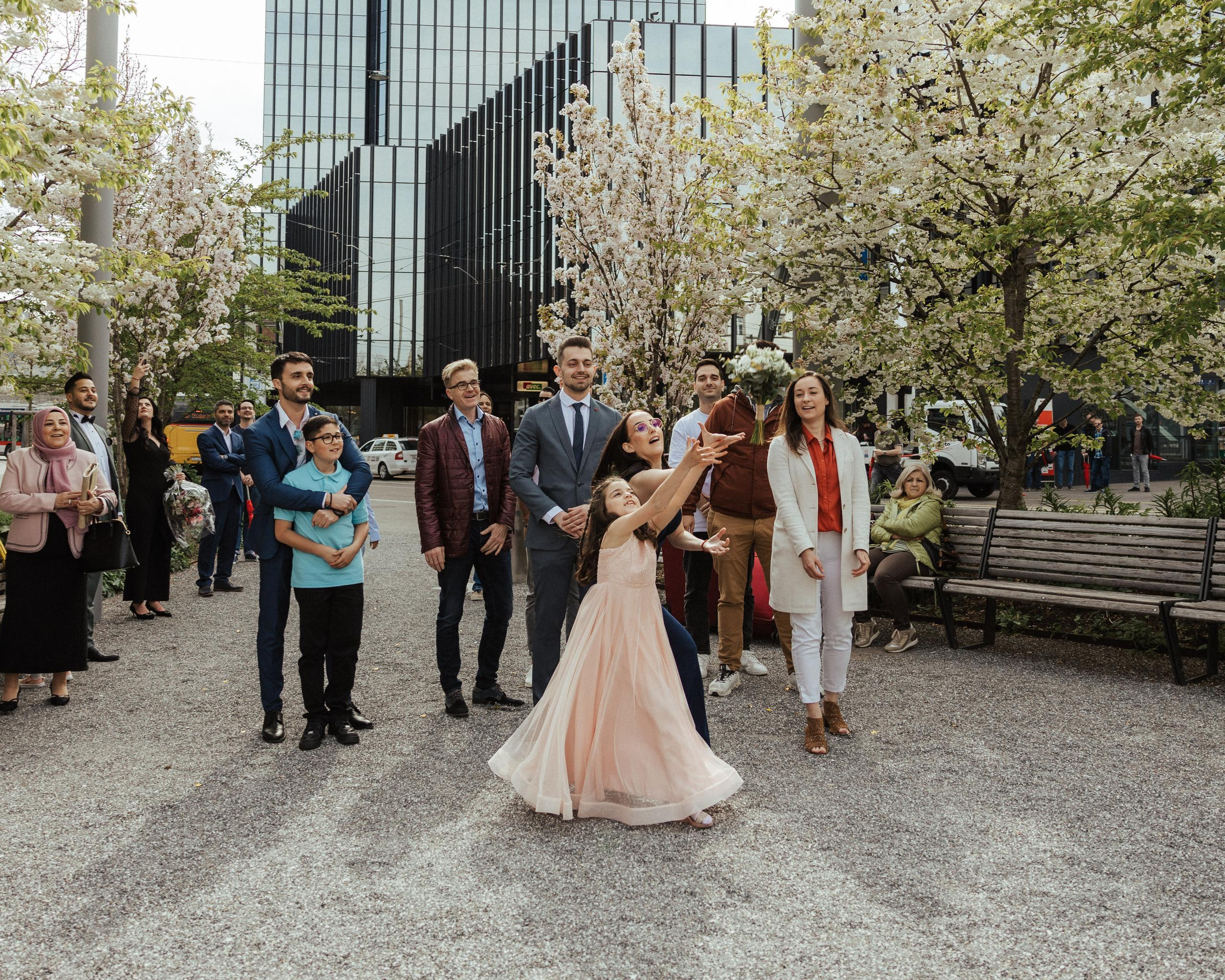 Zivile Hochzeit in der Stadt St. Gallen, drei Weieren. Hochzeitsfotografie Schweiz