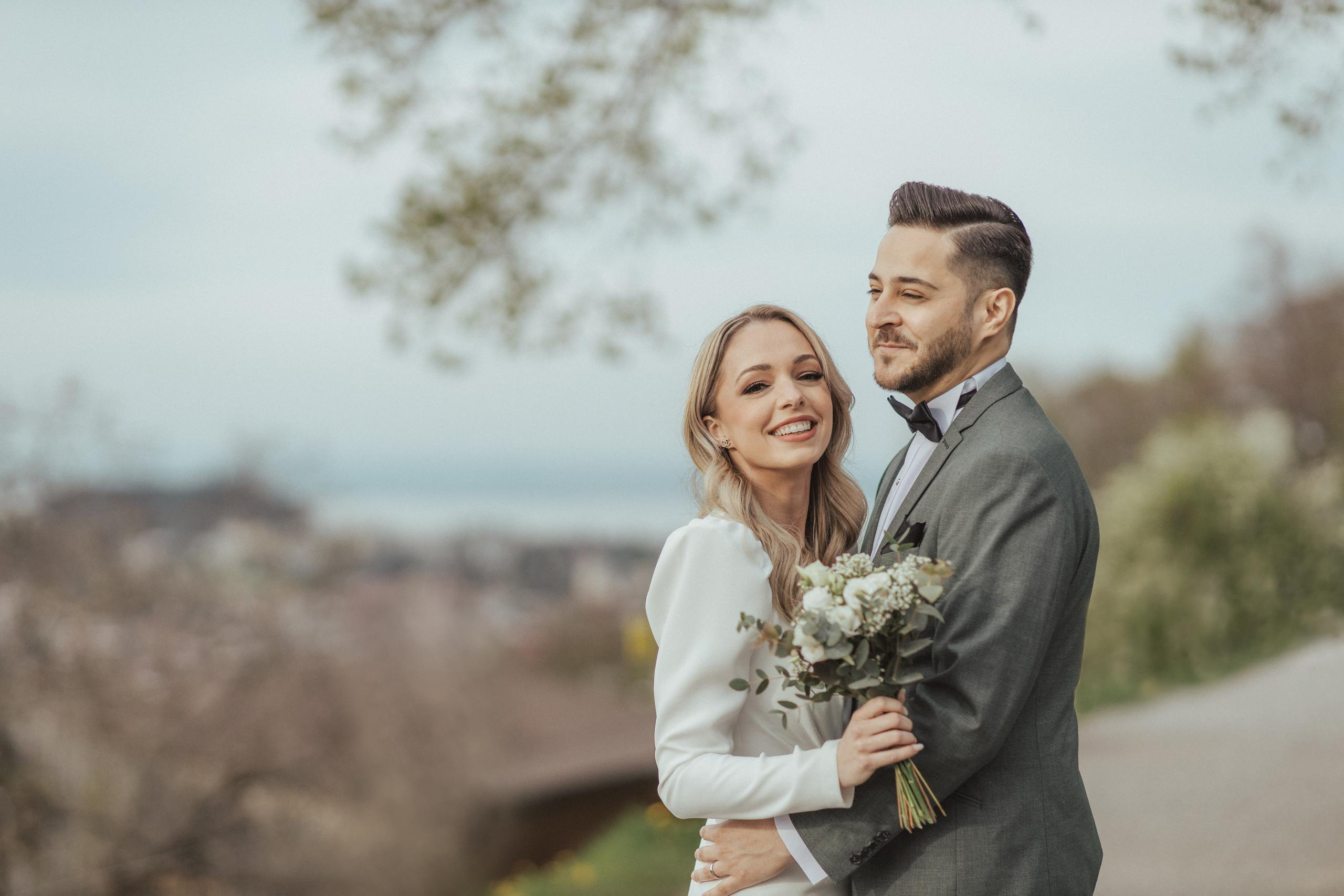 Zivile Hochzeit in der Stadt St. Gallen, drei Weieren. Hochzeitsfotografie Schweiz