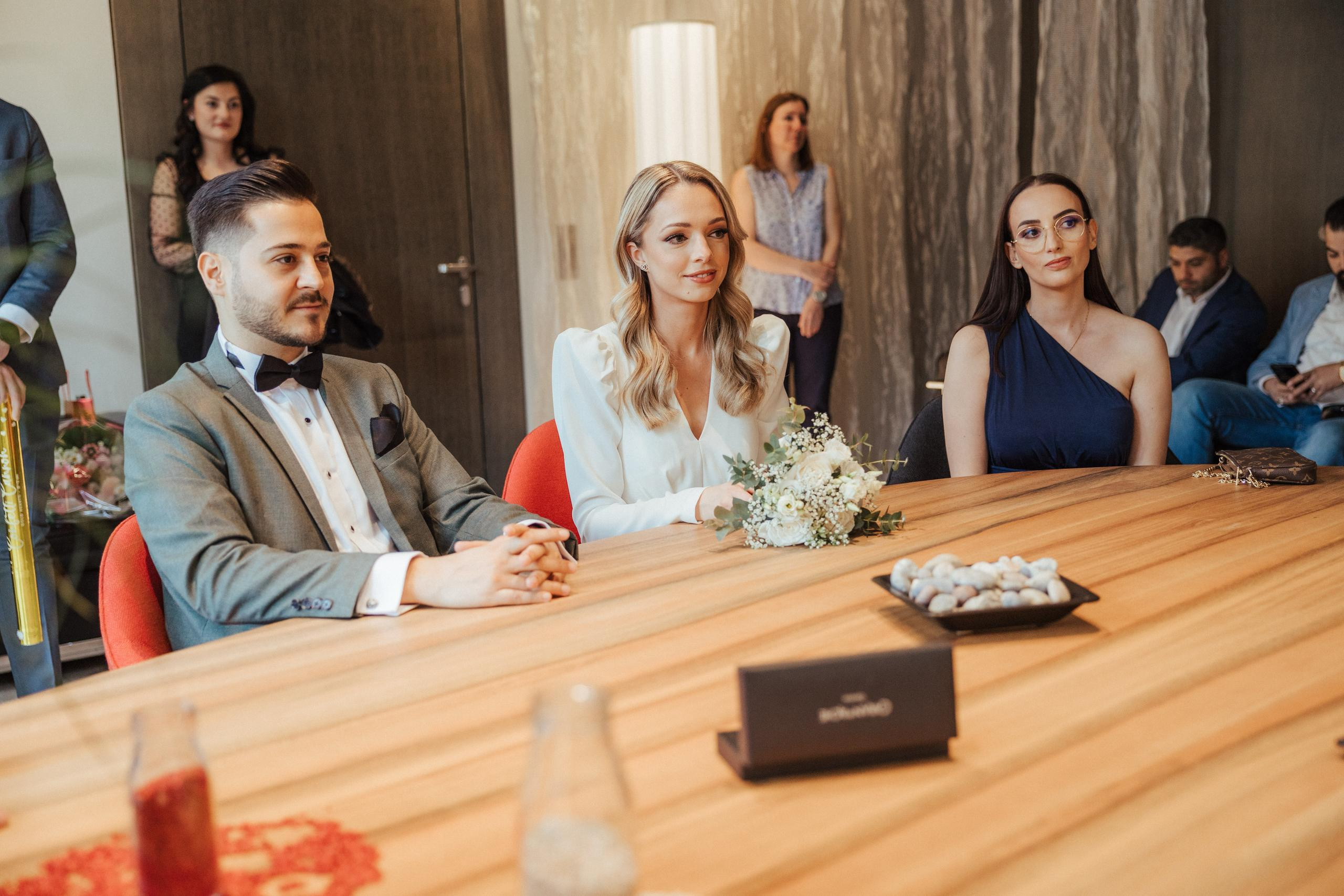 Zivile Hochzeit in der Stadt St. Gallen, drei Weieren. Hochzeitsfotografie Schweiz
