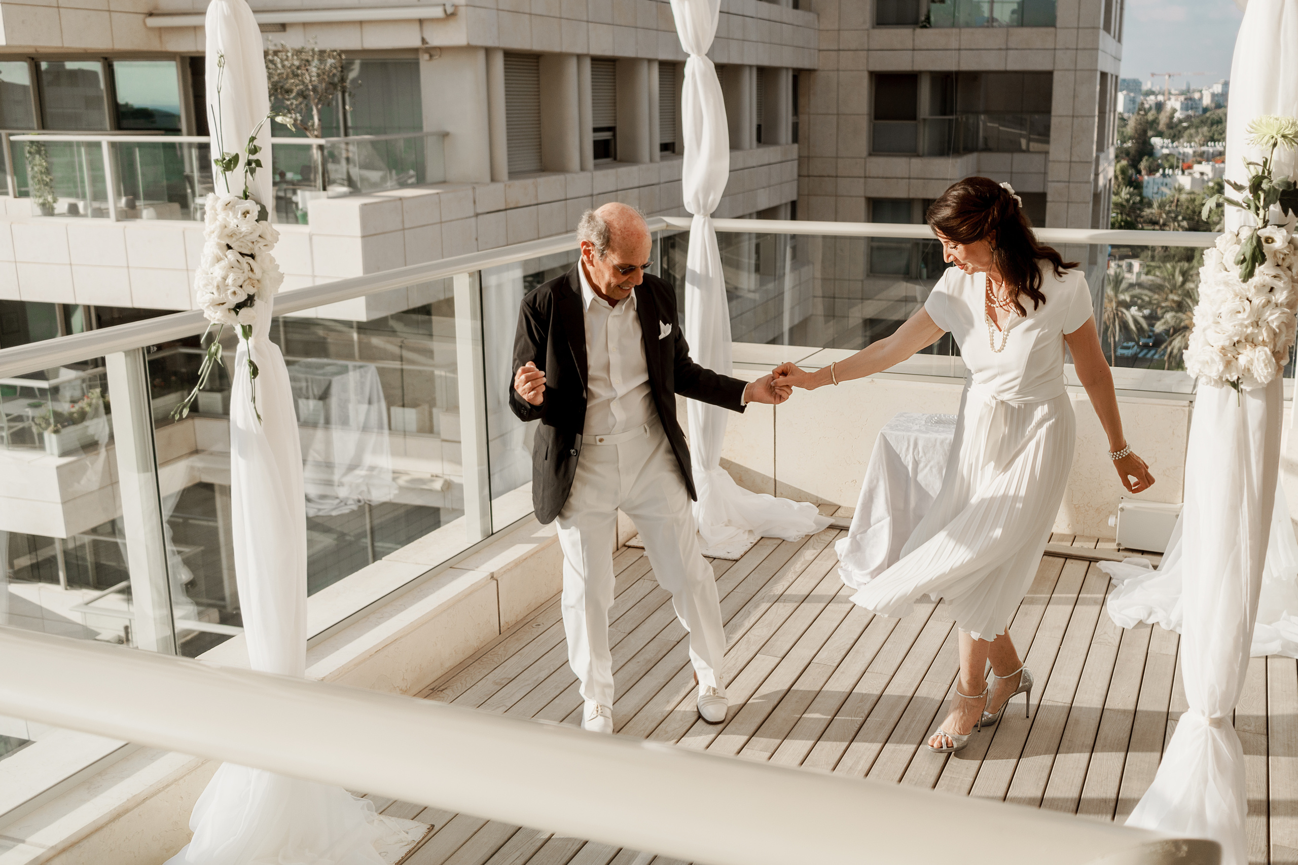 Stylish wedding of Gabriel & Juliette in Tel-Aviv, Israel. Porto Travel Photographer | Couples & Vacation Photos in Portugal — WePortugal