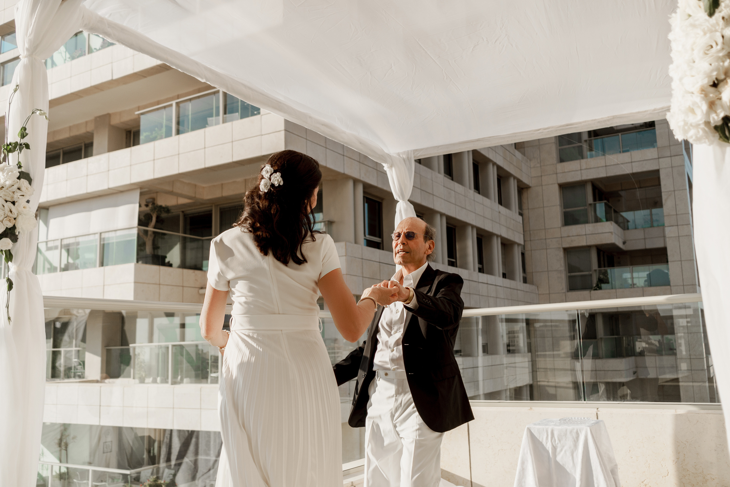 Stylish wedding of Gabriel & Juliette in Tel-Aviv, Israel. Porto Travel Photographer | Couples & Vacation Photos in Portugal — WePortugal