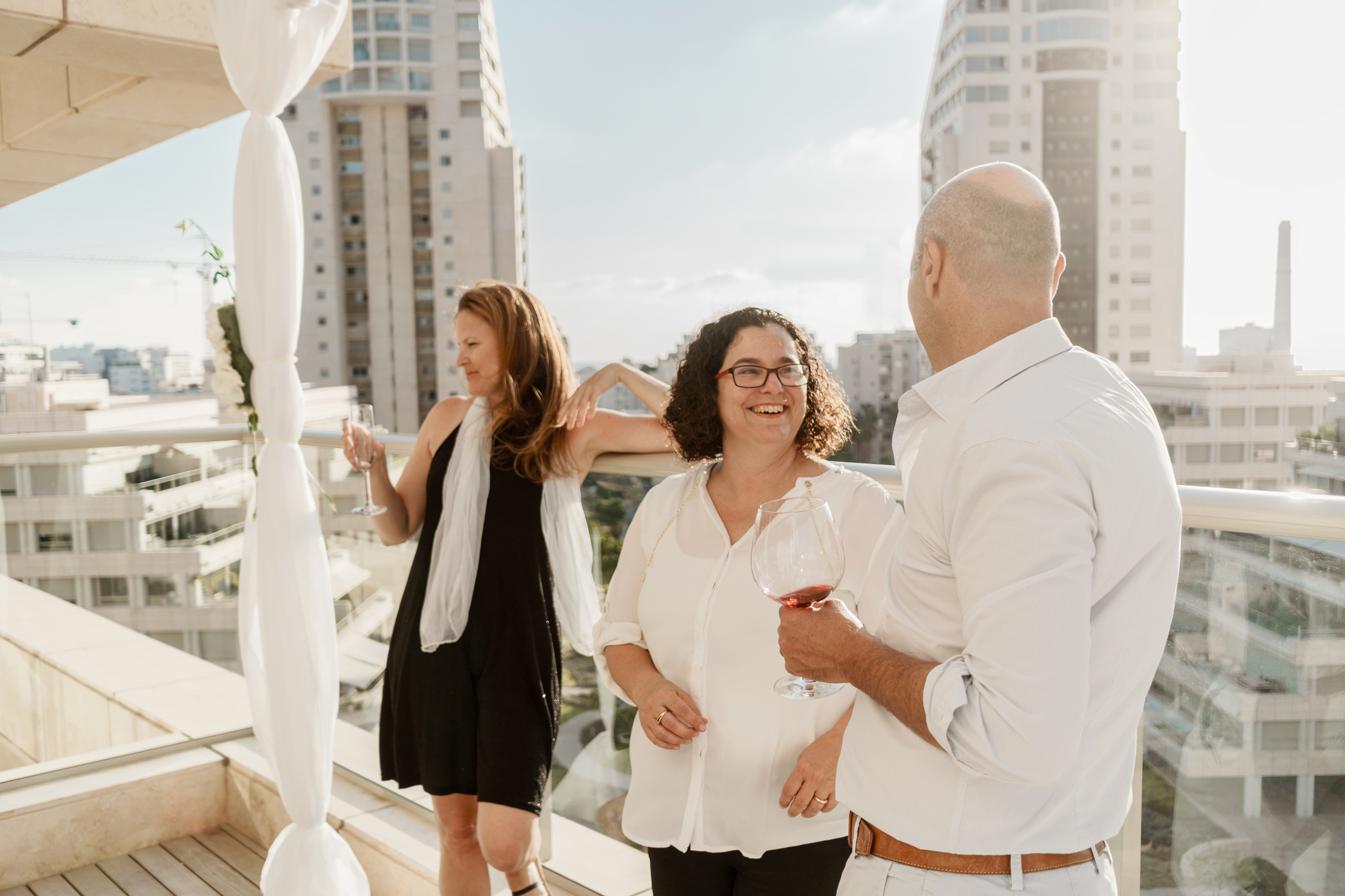 Stylish wedding of Gabriel & Juliette in Tel-Aviv, Israel. Porto Travel Photographer | Couples & Vacation Photos in Portugal — WePortugal