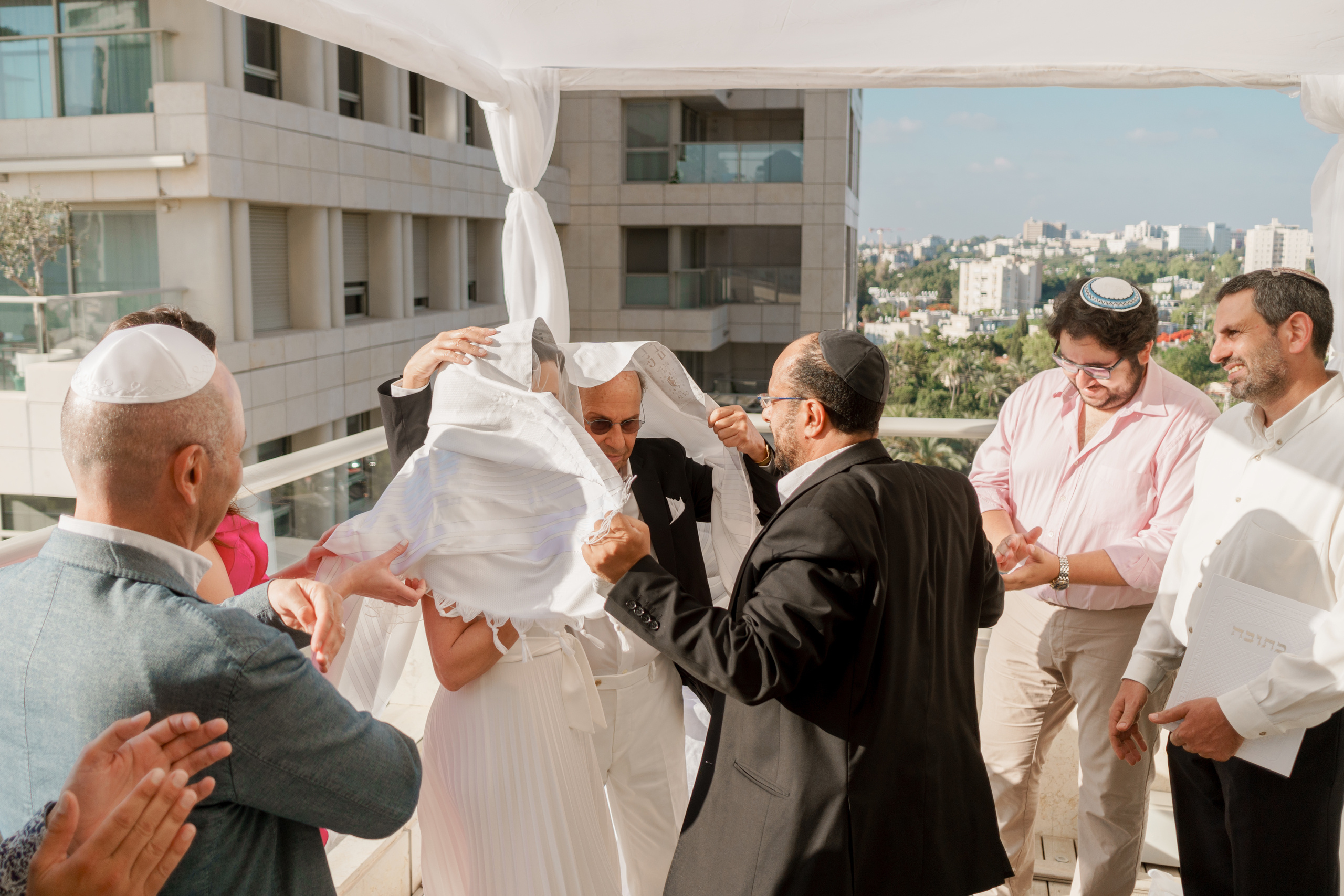 Stylish wedding of Gabriel & Juliette in Tel-Aviv, Israel. Porto Travel Photographer | Couples & Vacation Photos in Portugal — WePortugal