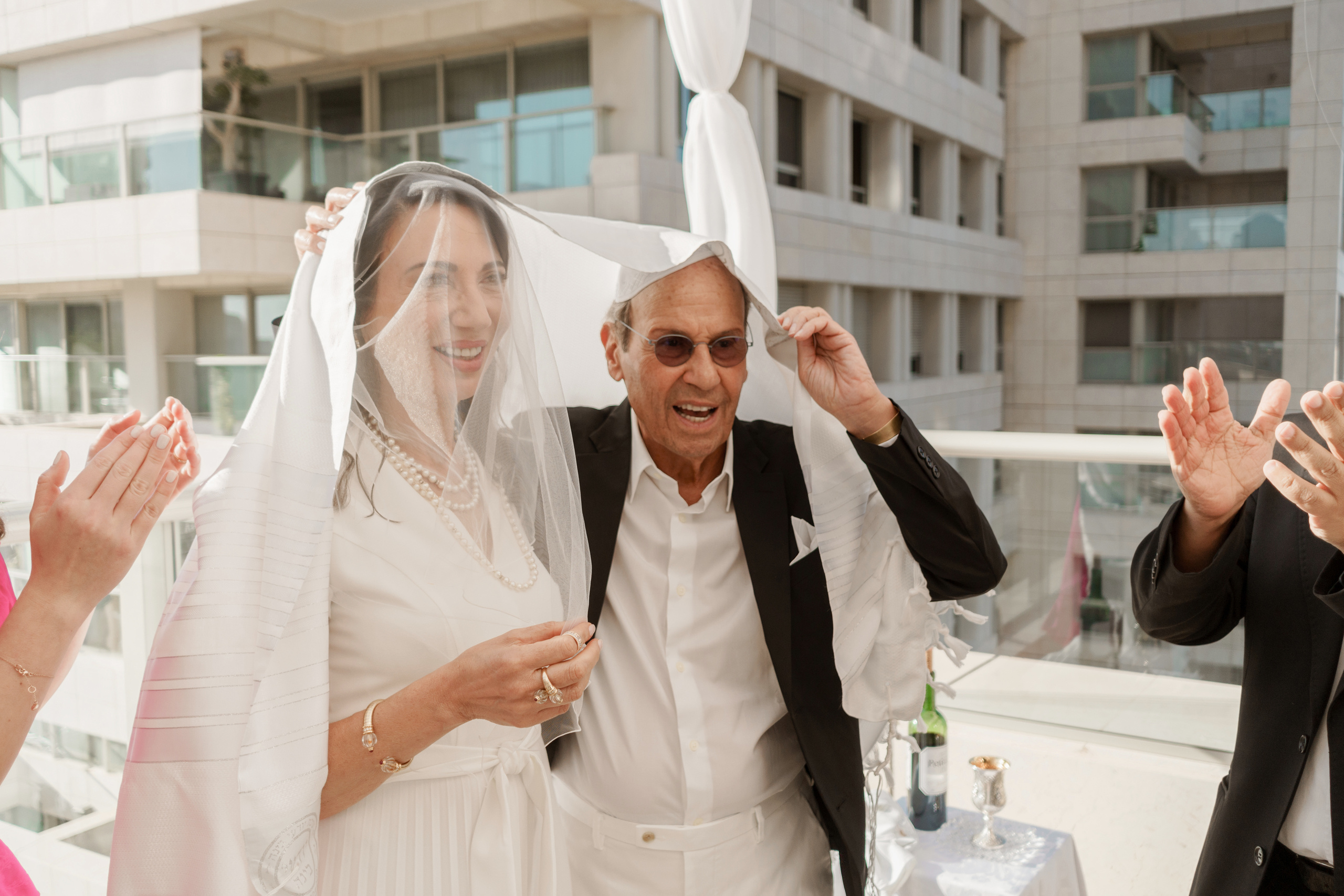 Stylish wedding of Gabriel & Juliette in Tel-Aviv, Israel. Porto Travel Photographer | Couples & Vacation Photos in Portugal — WePortugal