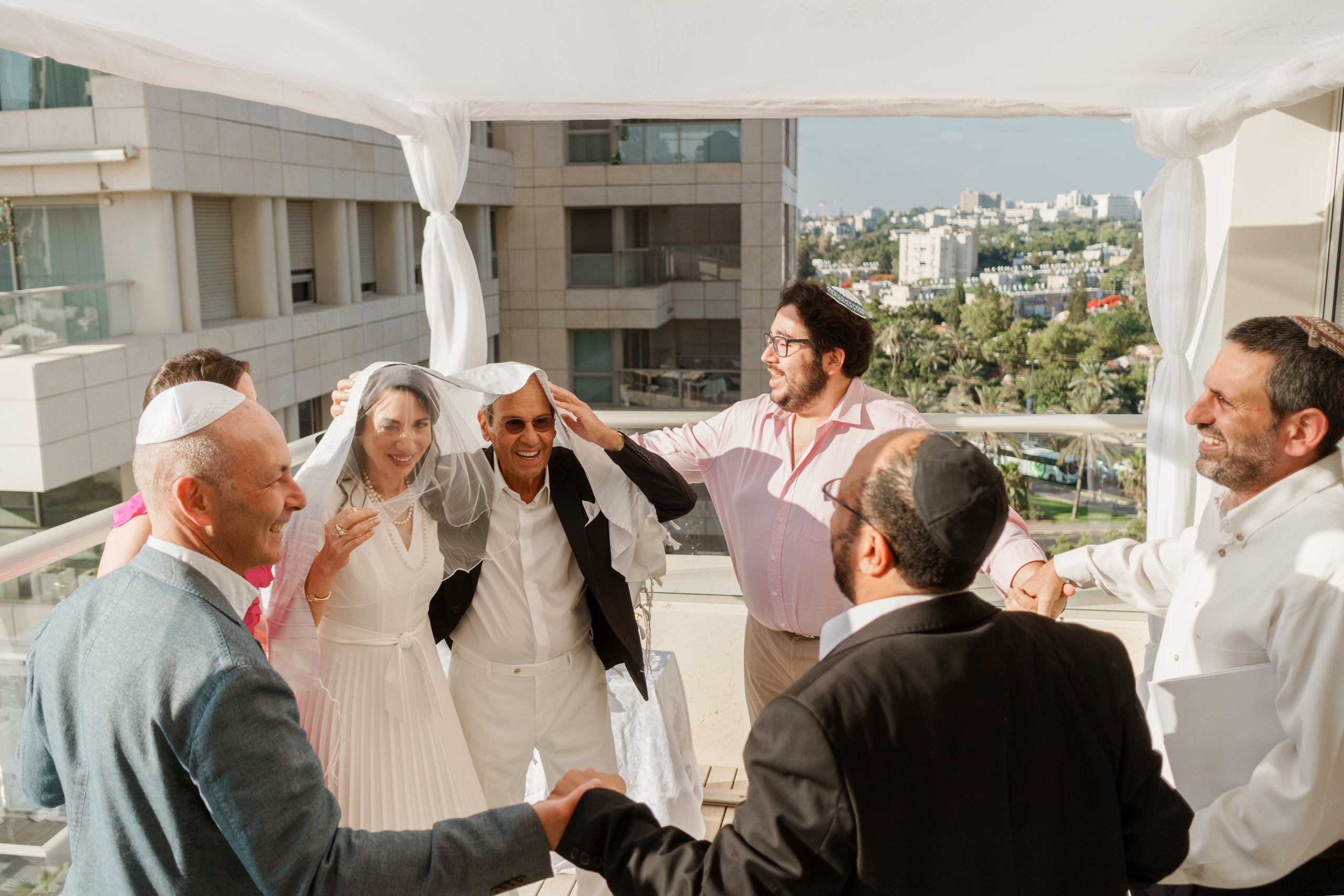 Stylish wedding of Gabriel & Juliette in Tel-Aviv, Israel. Porto Travel Photographer | Couples & Vacation Photos in Portugal — WePortugal