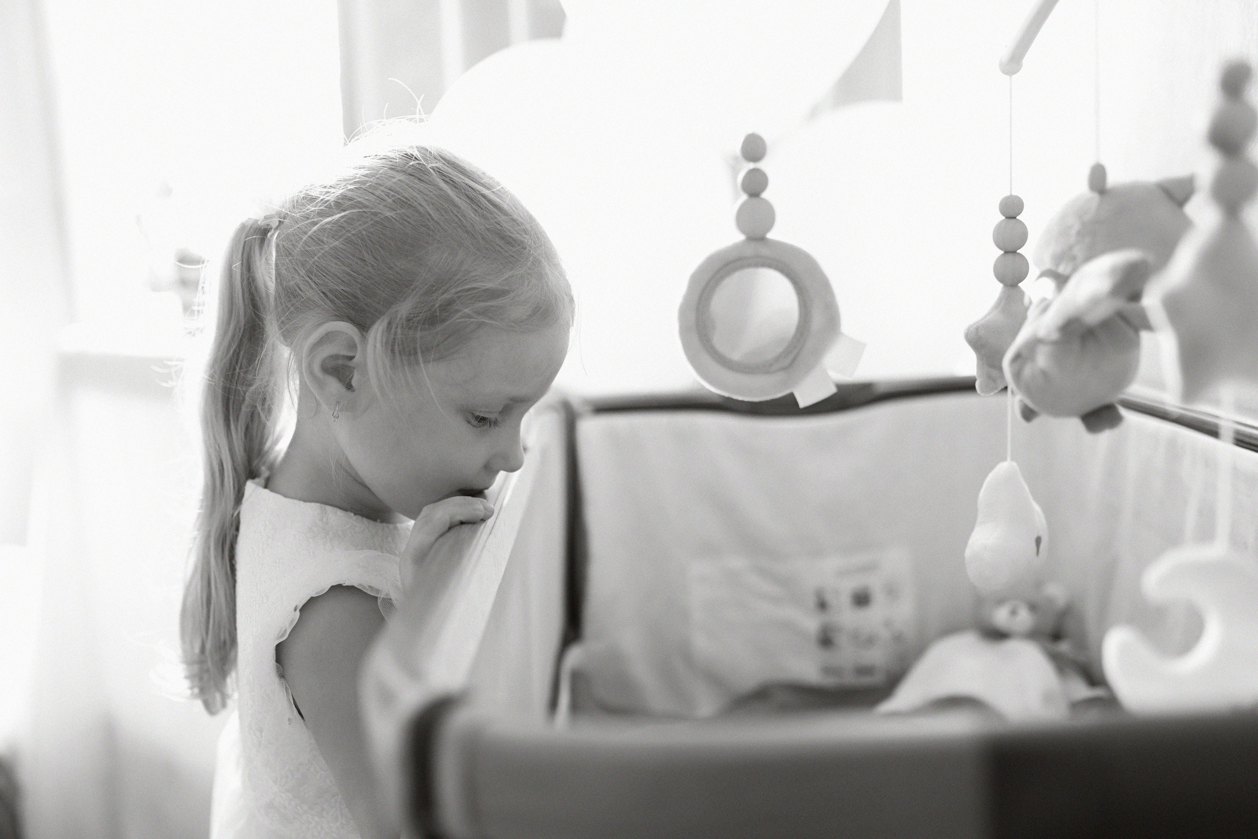 Lifestyle. In-home newborn photography Raleigh & area Katya Kulikova