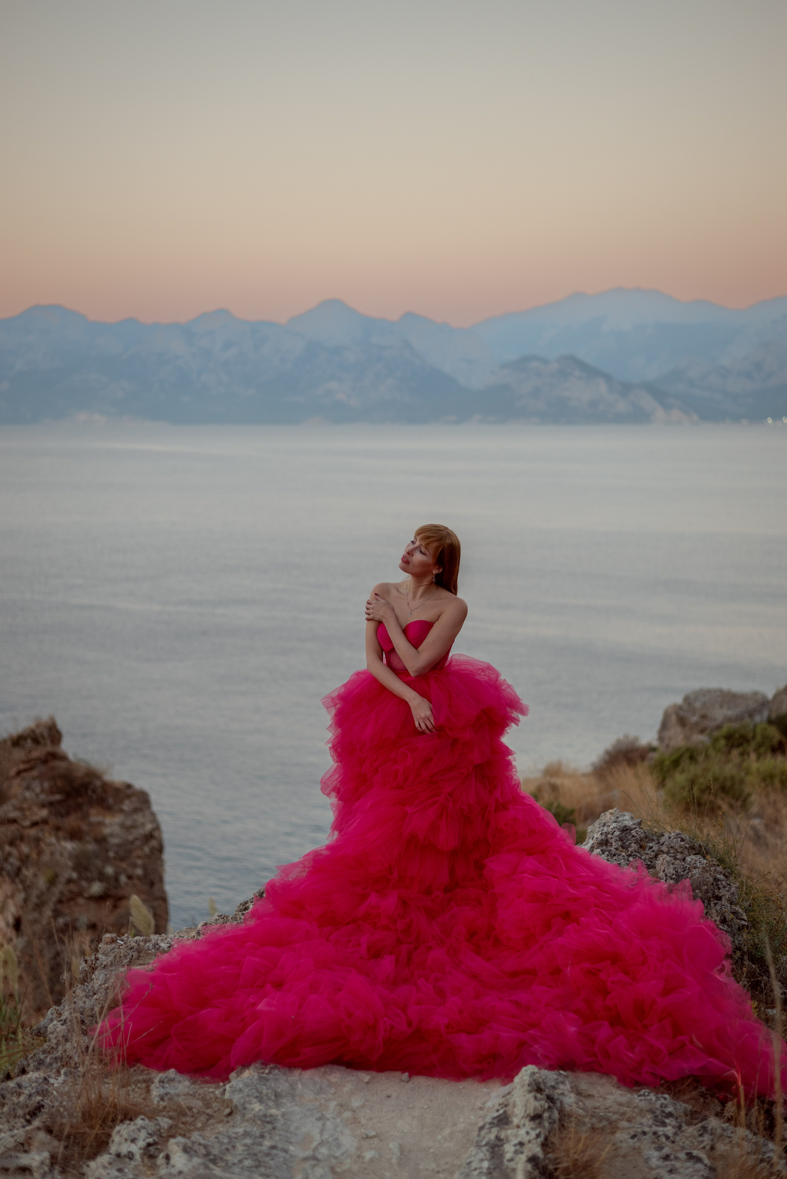 Скалы на море с шикарным видом. Фотограф Анталия, Кемер, Белек, Сиде Дарья Кая