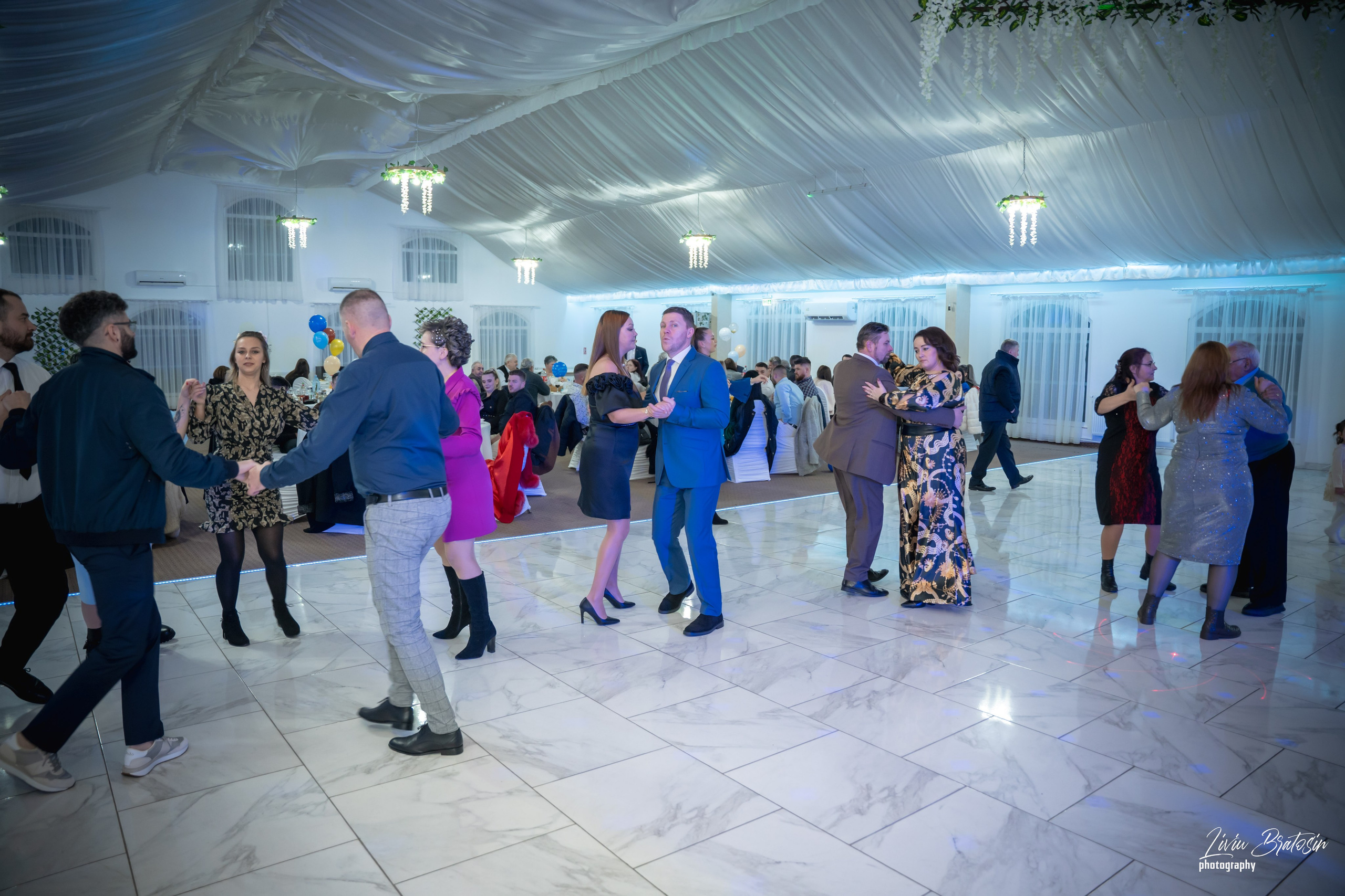 IUSTIN. RRStudio — Fotograf evenimente