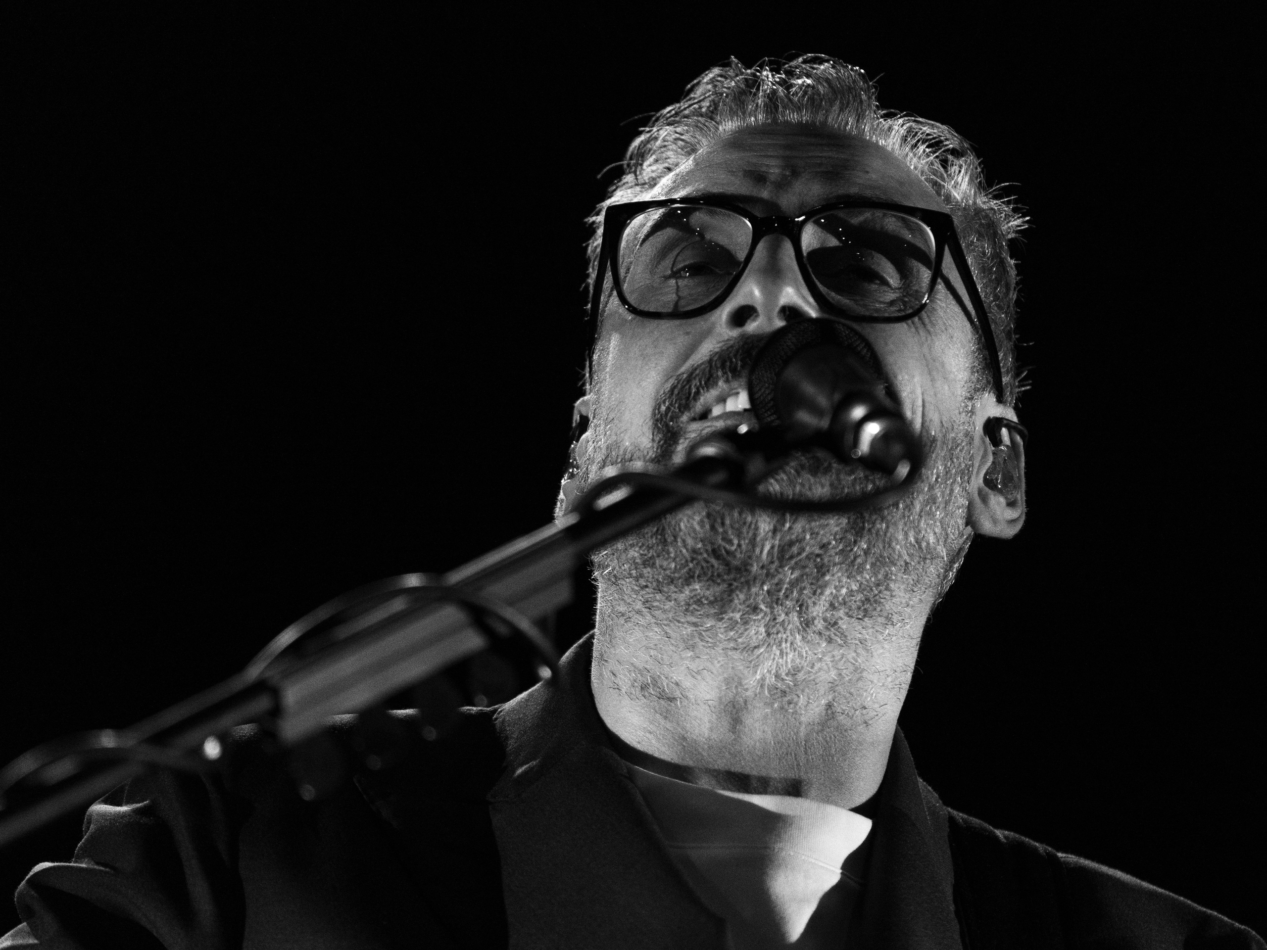 BRUNORI SAS // UNIPOL ARENA BOLOGNA. Francesco Mion // Sport & Live Music Photographer