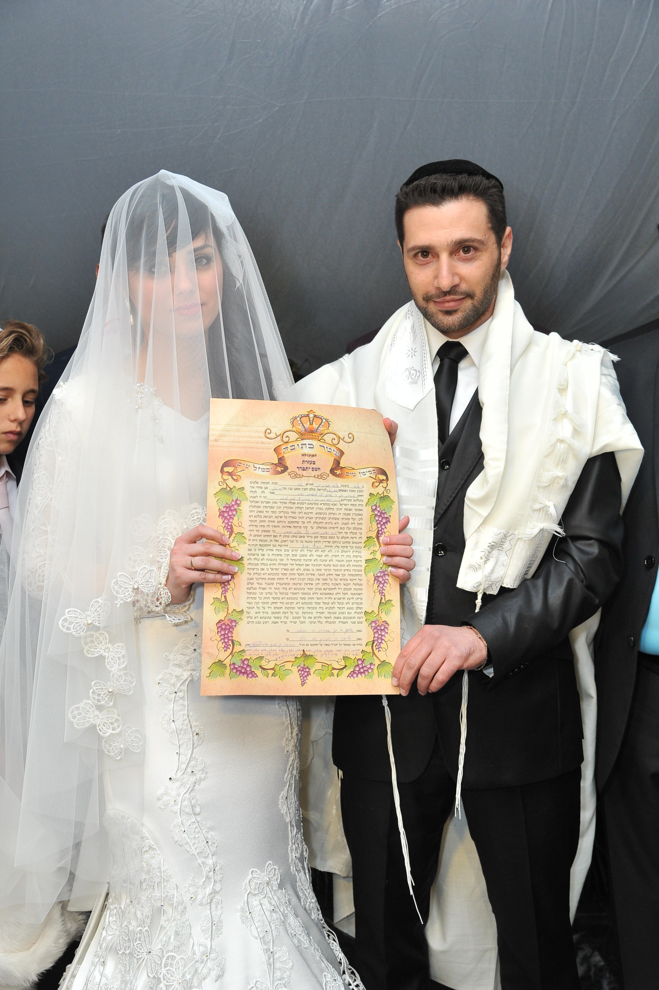 Hedva & Avi. Wedding and events photographers Studio Shalom