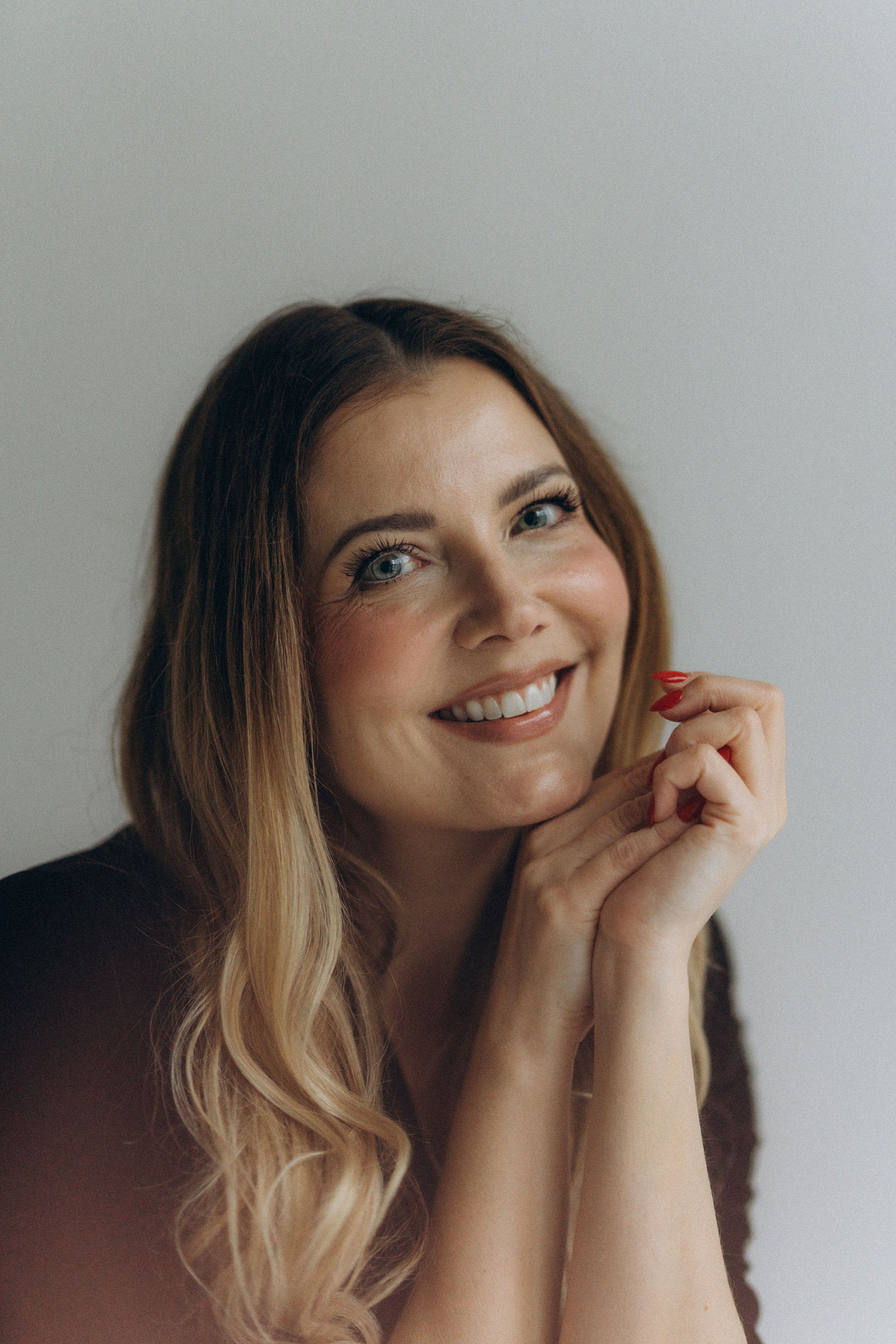 Individuals. Victoria Olonen – Cinematic Portrait Artist | Helsinki & Europe