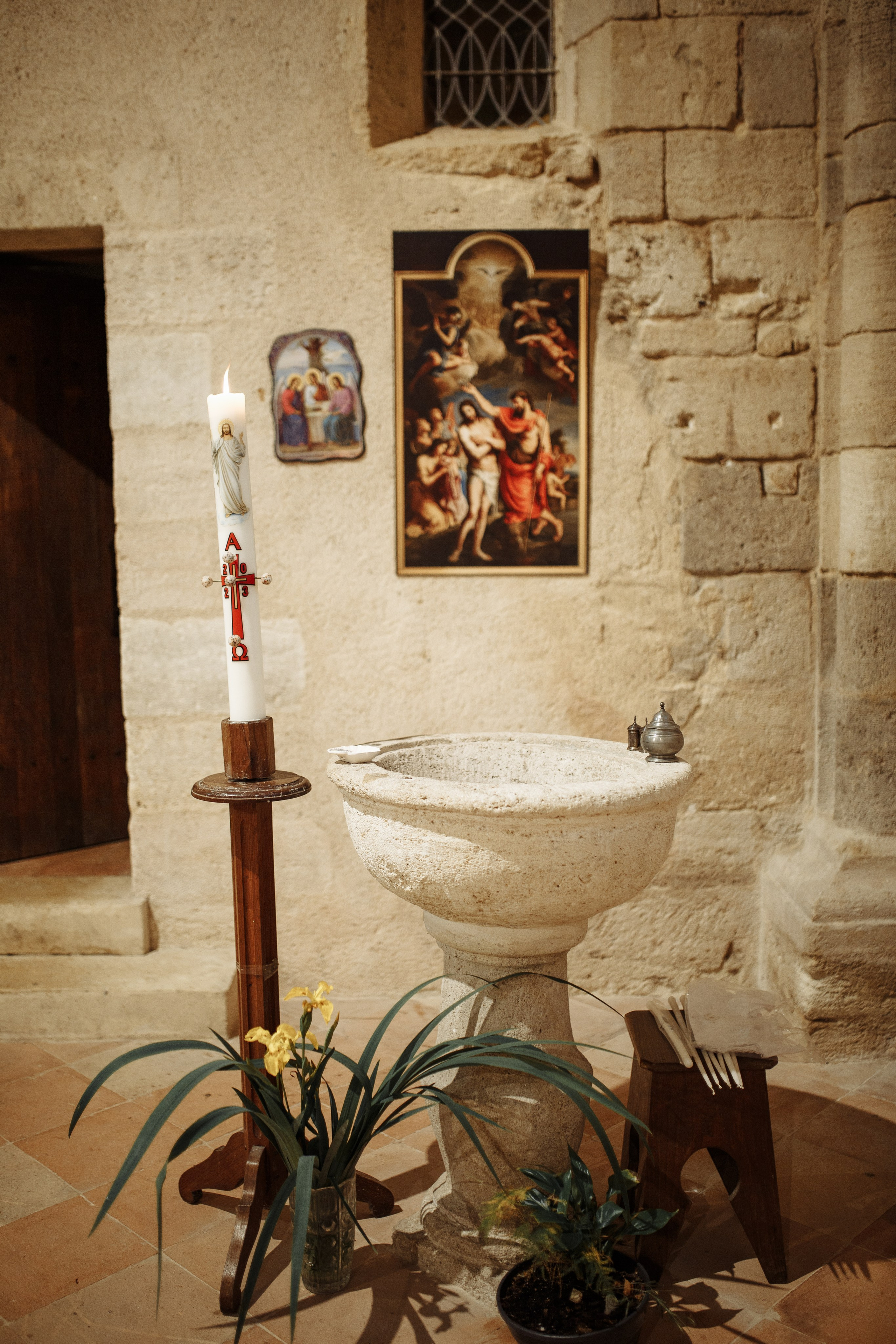 The Baptism a Sacred and Holy Event. Weeding Photographer in Bordeaux, Florin Tugui