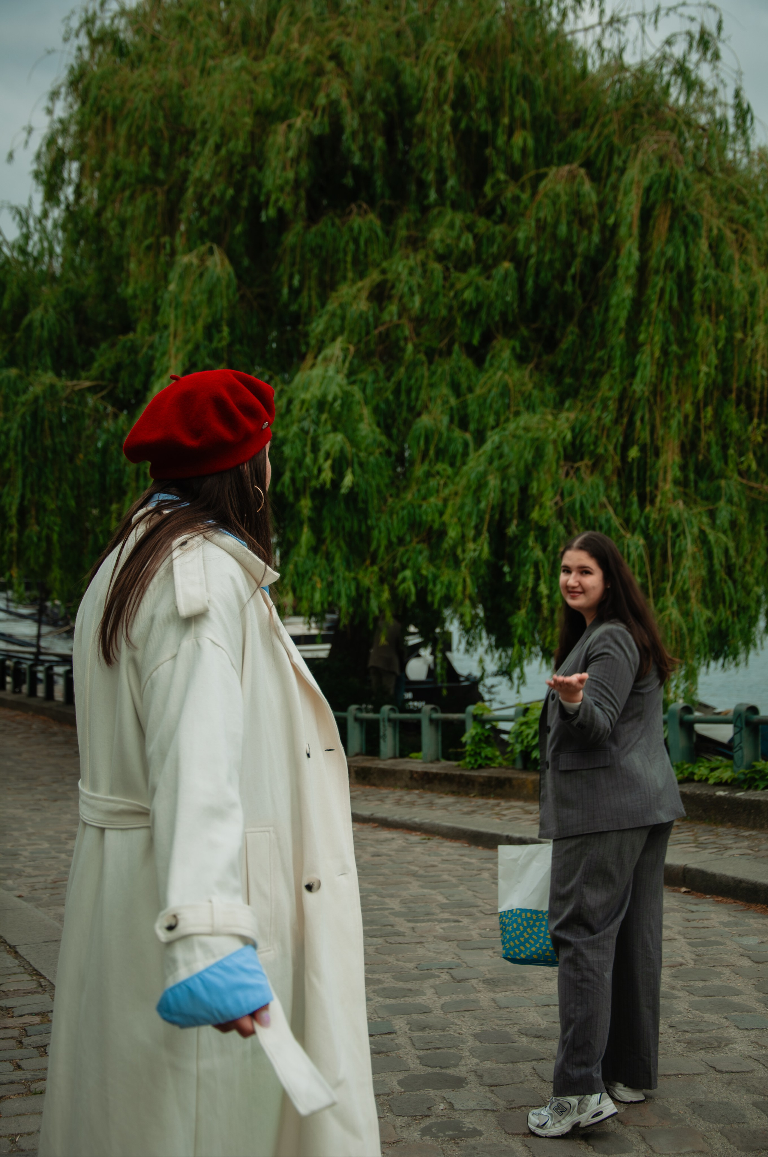 Инна и Камиля — день рождения в Париже. Paris photographer — Polina Osipova