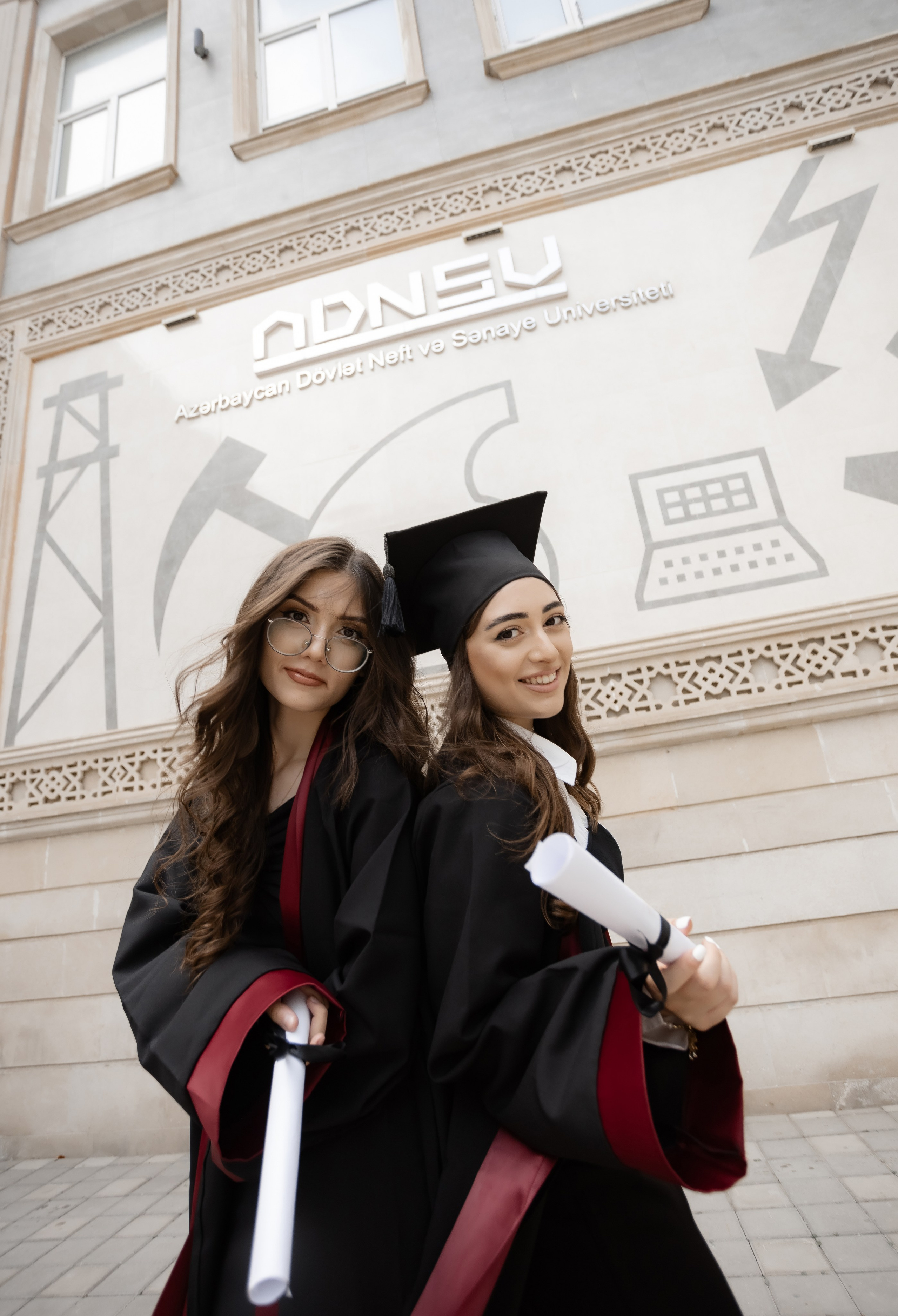 Premium mezun xalati, qara mezun geyimi, ag mezun libasi, qirmizi sarfli mezun paltari, mezun aksesuarlar, mezun papaqlari, mezun lentleri, mezun hediyyeleri, mezun fotosessiya geyimleri, mezun cekilisi ucun geyimler, mezun tedbirleri ucun aksesuarlar, mezun geyimlerinin icare ve satisi, premium mezun libaslari, mezun geyimleri online sifaris, mezun geyimleri Bakida, mezun geyimleri qiymetleri, mezun geyimleri modelleri, Mezun cekilisi, mezun fotosessiyasi, mezun cekilisi ucun geyimler, mezun mantiyasi cekilisi, mezun fotosessiya ideyalari, mezun gunu fotosessiya, mezun xatireleri, mezun papaqlari ile fotosessiya, mezun lentleri ile cekilis, ferdi mezun fotosessiyasi, qrup mezun cekilisi, mezun fotosessiya mekani, mezun ucun ideal cekilis fonlari, mezun fotosessiya aksesuarlari, mezun albomu sekilleri, mezun cekilisi poza ideyalari, universitet mezun fotosessiyasi, kollektiv mezun fotosessiyasi, mezun xalatlari ile cekilis, mezun mantiyasi fotosessiyasi, mezun geyimleri ile professional cekilis, mezun tebrik fotosessiyasi, en yeni mezun cekilis trendləri, mezun fotosessiya xidmetleri, premium mezun cekilisi, mezun cekilisi ucun dekorlar, mezun fotosessiyasi aksesuarlar, mezun gunu en gozel fotolar, mezun cekilisi fotostudiya, bakida mezun fotosessiyasi, xaricde mezun cekilisi, mezun gunune ozel cekilis,Məzun mantiyaları, eksklüziv məzun geyimləri, ağ və qara məzun libasları, məzun üçün xüsusi şarf modelləri, məzun papağı və aksesuarları, fərdi dizayn məzun geyimləri, məzun tədbiri üçün ən yaxşı seçimlər, məzun fotosessiyası üçün ideal libaslar, məzun mərasimi geyimləri, keyfiyyətli məzun mantiyası, rahat və şık məzun geyimləri, məzun üçün lent və tac modelləri, məzun simvolik medalları, icarəyə verilən məzun libasları, məzun geyimlərinin sərfəli qiymətləri, onlayn məzun geyimi sifarişi, məzun paltarı mağazası, dəbli məzun geyimləri, premium məzun mantiyalarının satışı, universitet məzunları üçün mantiyalar, kollektiv məzun geyimləri, məktəb məzunları üçün geyimlər, diplom mərasimi üçün geyimlər, fərqli rəngdə məzun libasları, ən yeni məzun geyimləri, rahat və premium məzun geyimi seçimləri, Bakıda məzun geyimi mağazası, məzun üçün ən yaxşı libaslar