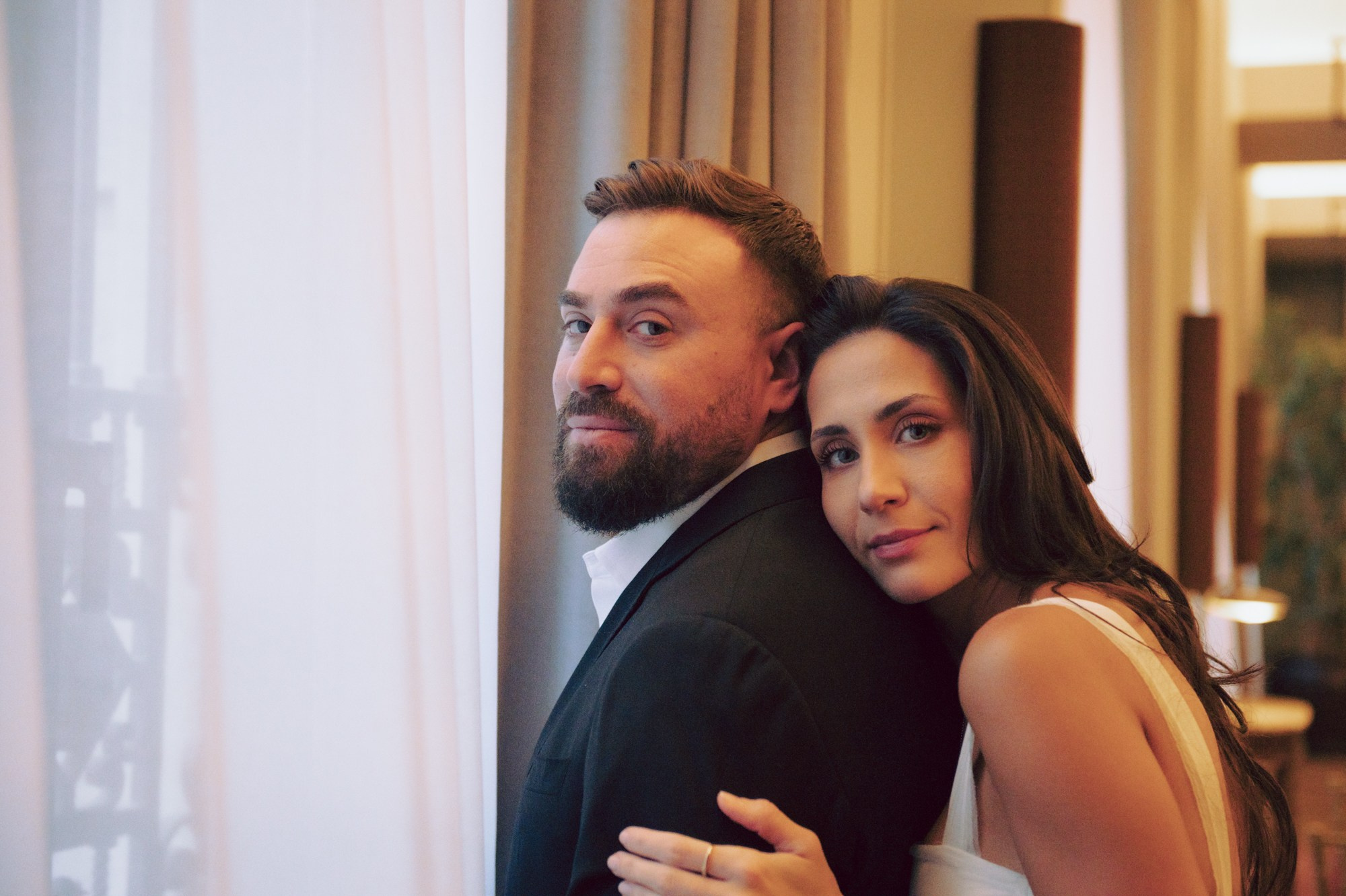 Профессиональная фотосессия love story в Милане - фотограф для свадьбы в Италии, помолвка, признание в любви, романтическая фотосъемка пары, предсвадебная и послесвадебная фотосессия.