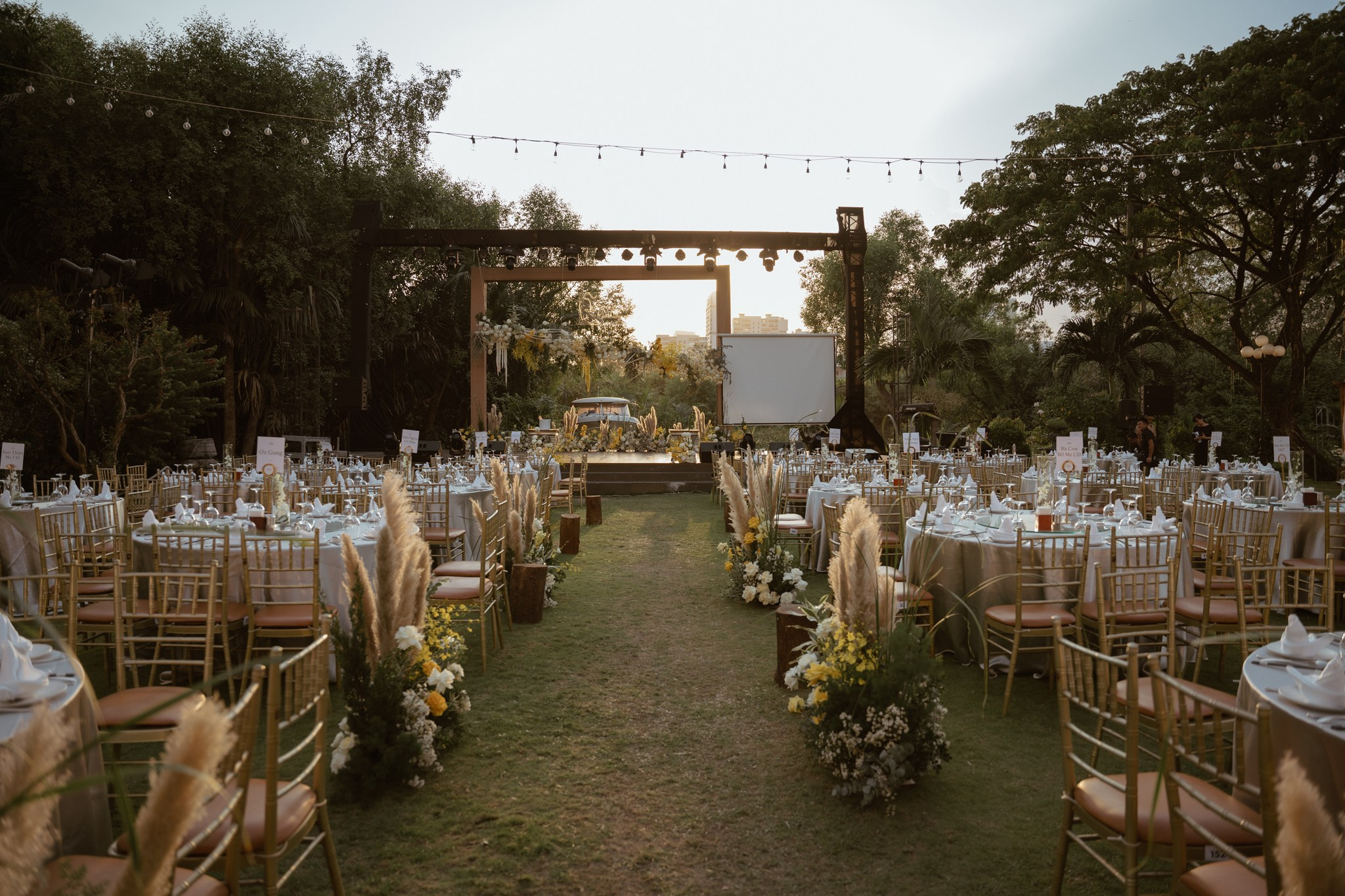 DUNG & ANH. WEDDING PHOTOGRAPHER IN VIETNAM