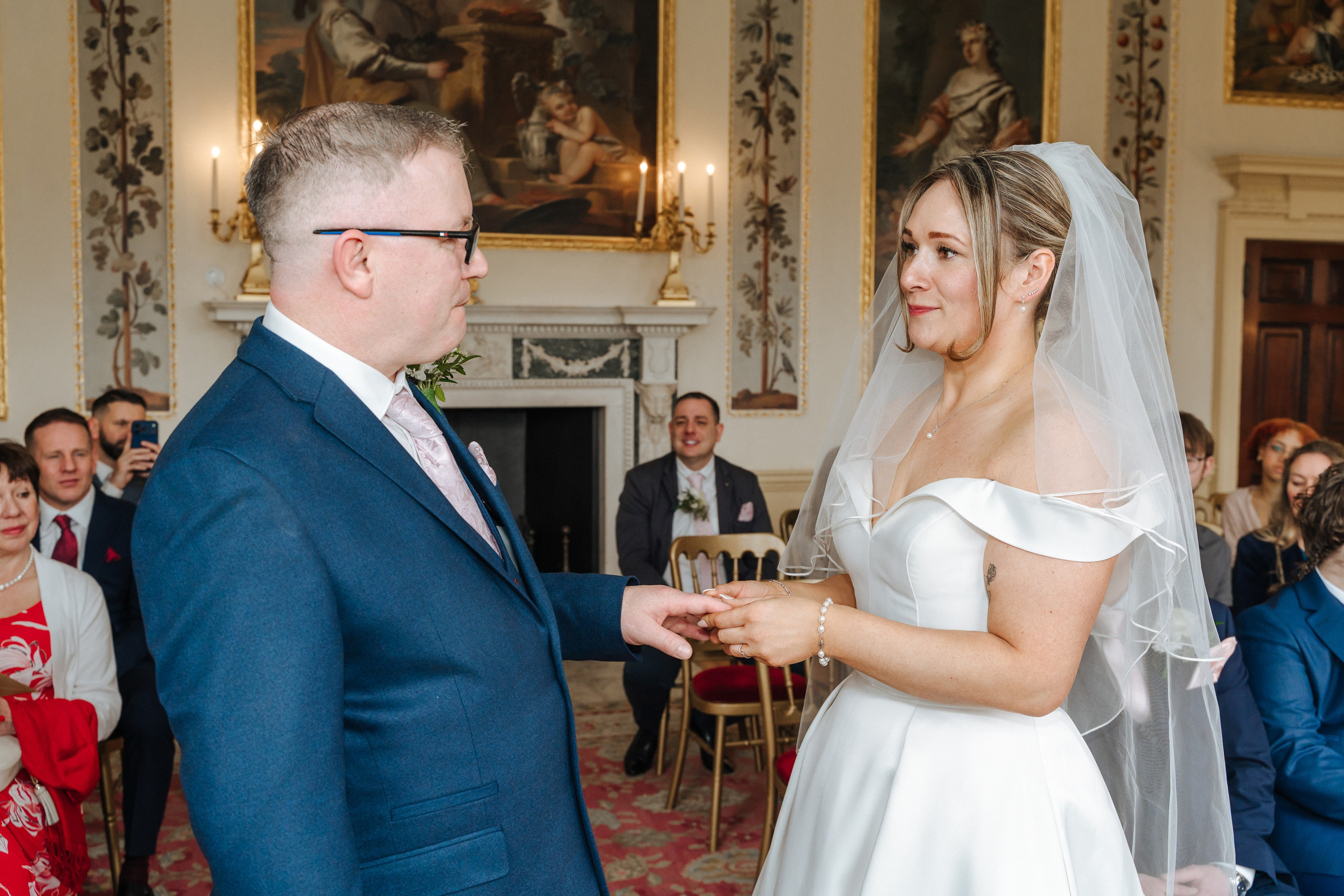 Luke and Nicola’s wedding at Danson House. Photographer in England Ekaterina Romanova