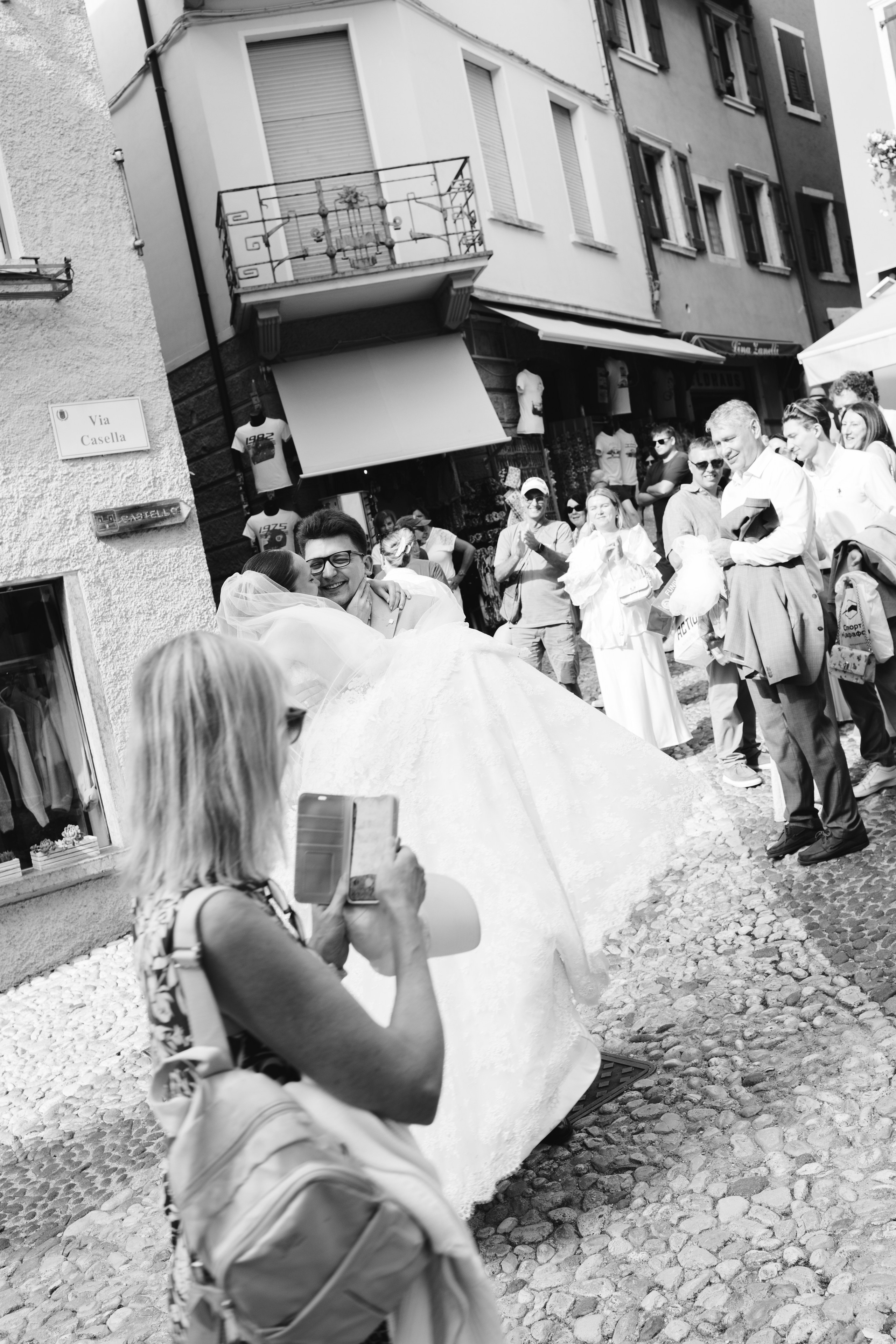 Wedding at Lake Garda in Limone sul Garda and Malcesine, Italy — Sofia and Egor. Liza Bizzaro — Italy Wedding, Love Story & Portrait Photographer in Milan, Turin, Piedmont and Across Italy