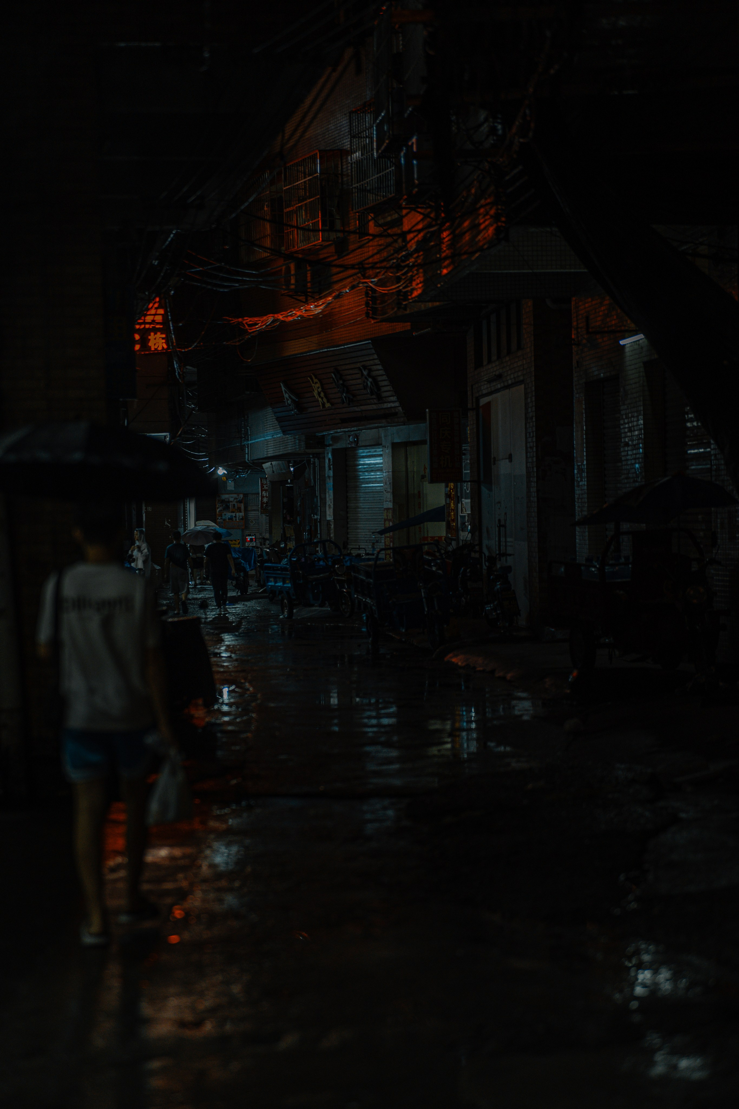 Rainy Getto. Фотограф В Гуанчжоу и Шэньчжэнь Андрей Лопатин