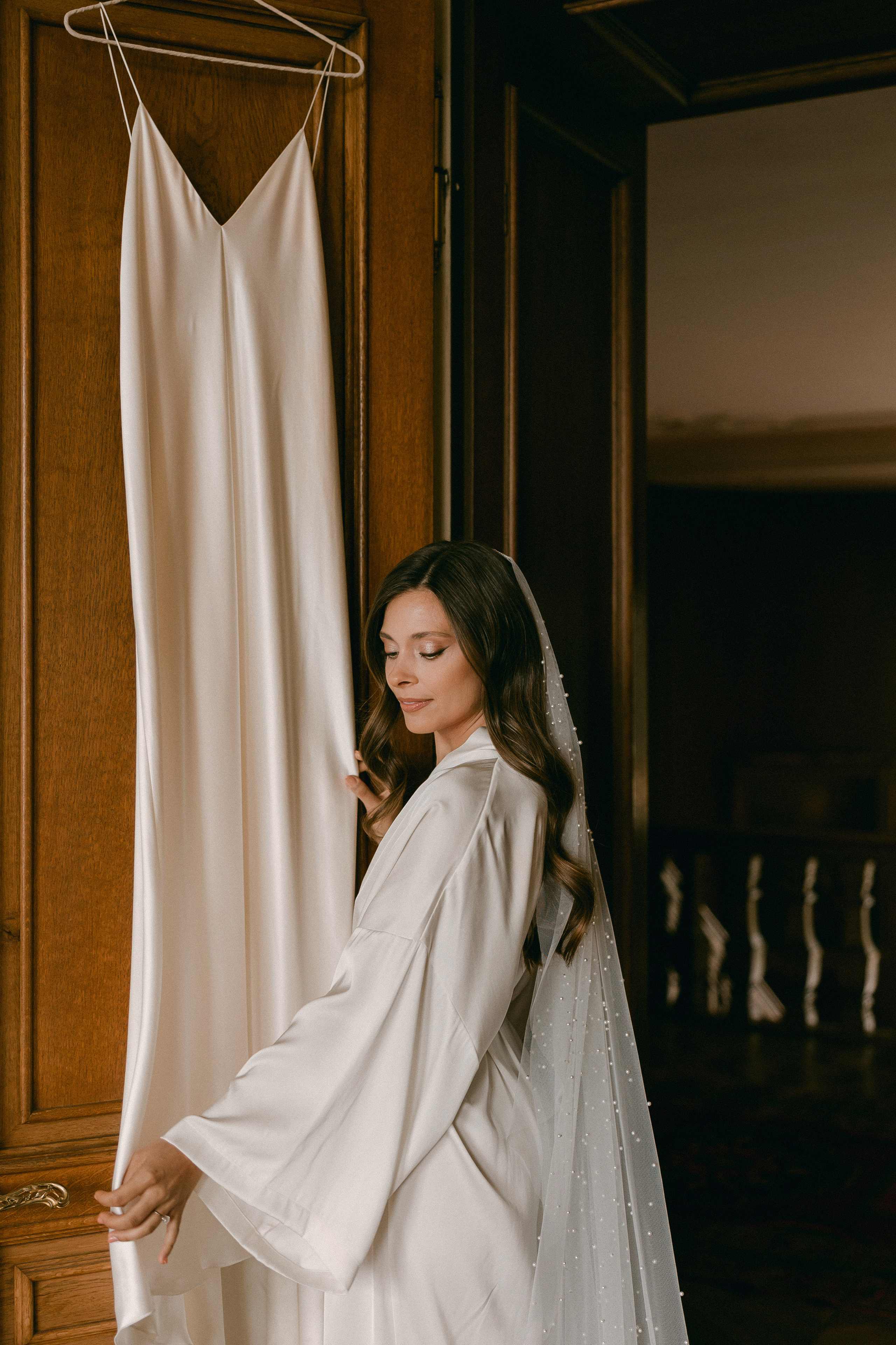 Wedding Photoshoot at St. Charles Hall, Meggen on Lake Lucerne | Stunning Setting at Lake Lucerne. Wedding and Family Photographer Switzerland and Italy. Valeria Diaz