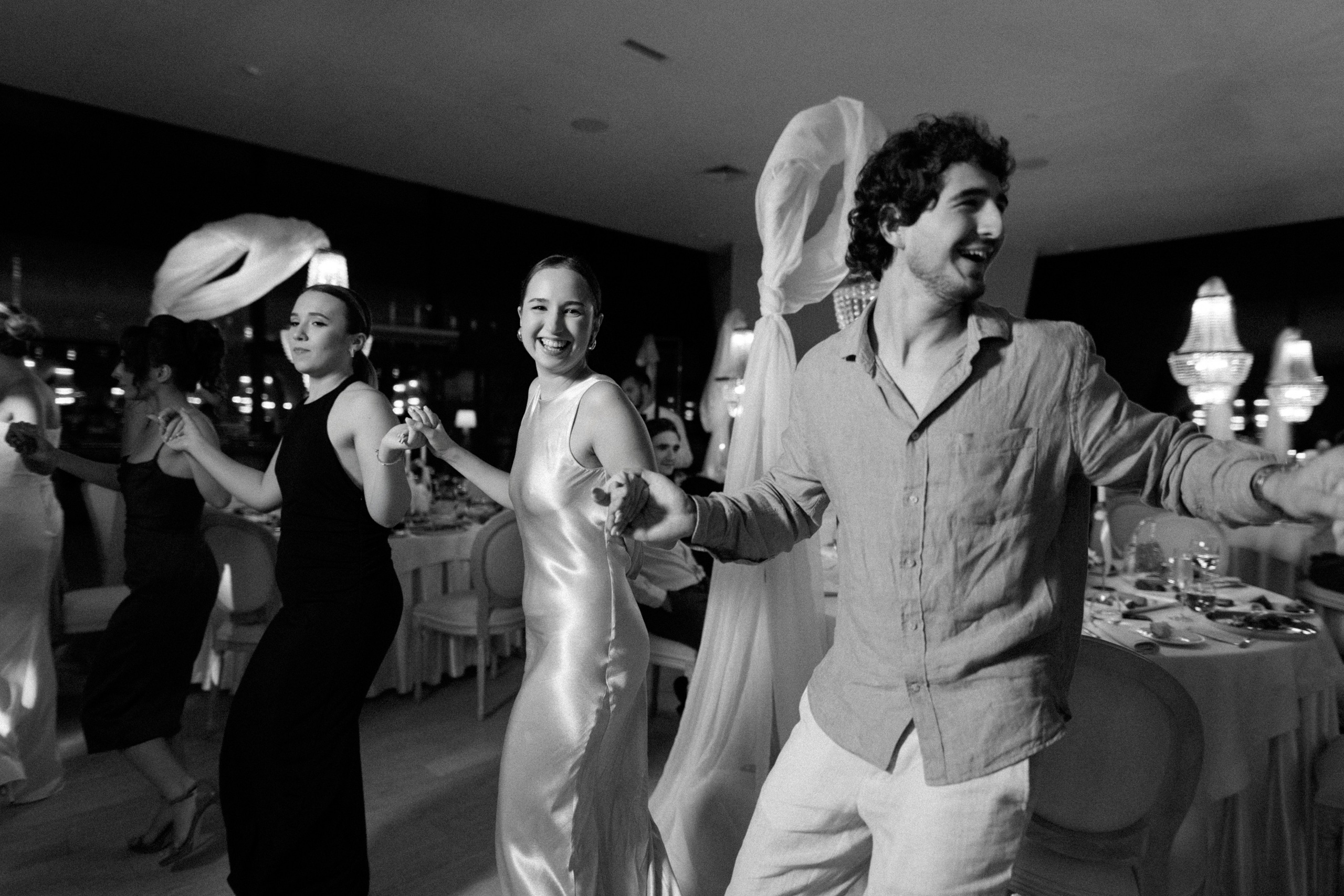 Liveriu & Tatiana | Fotografie de nuntă. Scarlat Photography