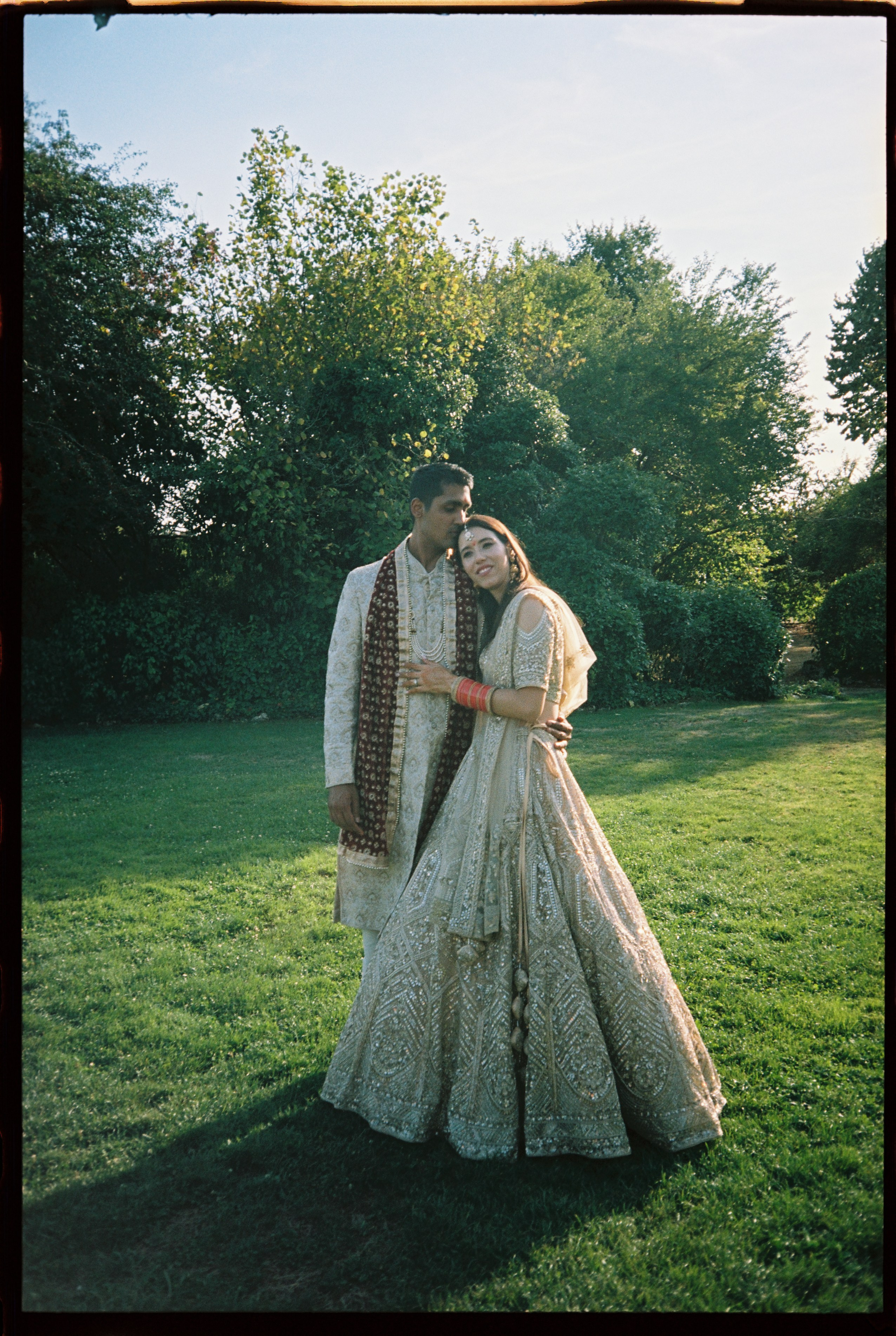 Wedding in a French Château | Destination Wedding Photography. Wedding photographer in Italy