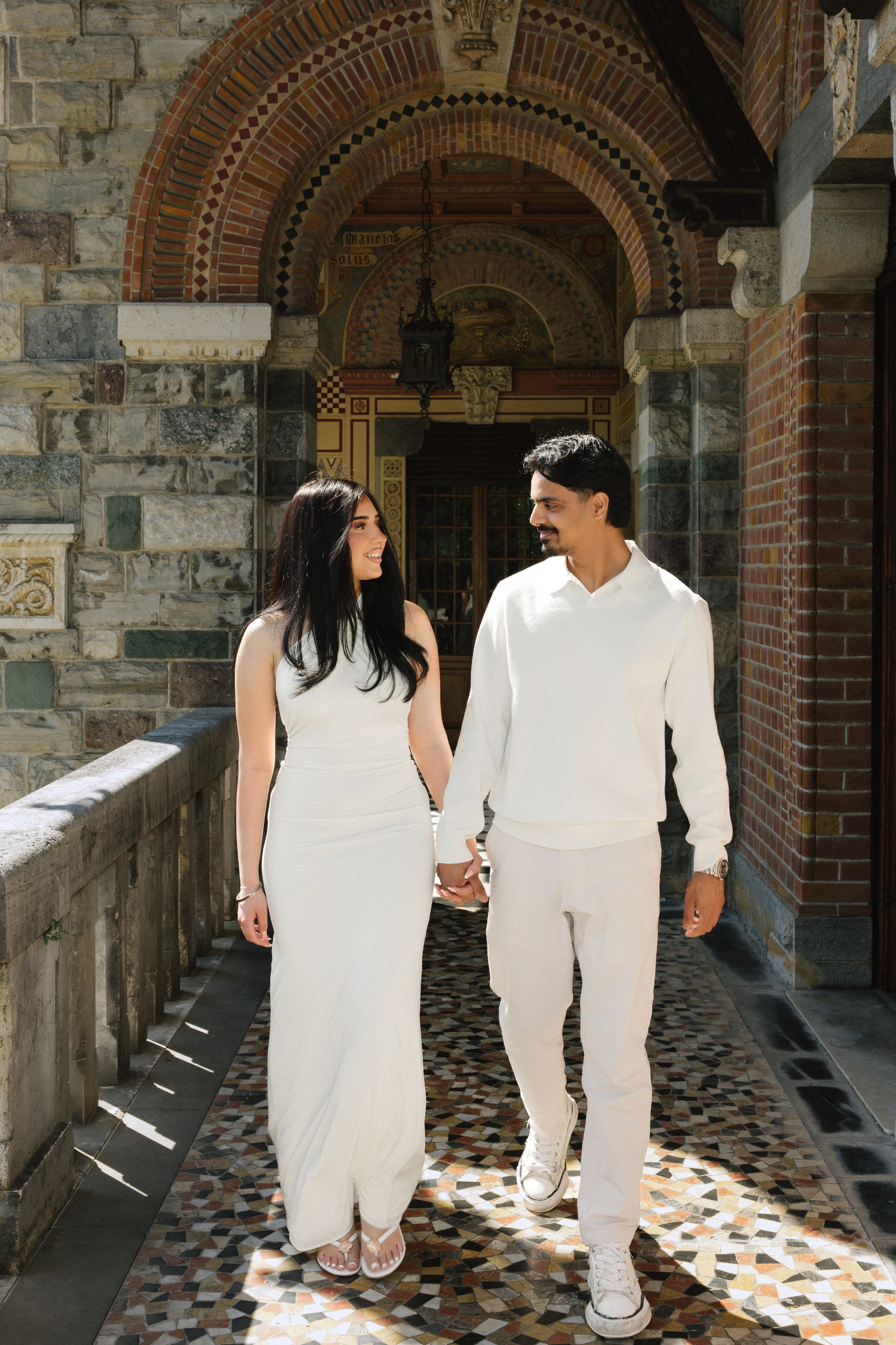 Vish & Kajal. Wedding photographer in Italy