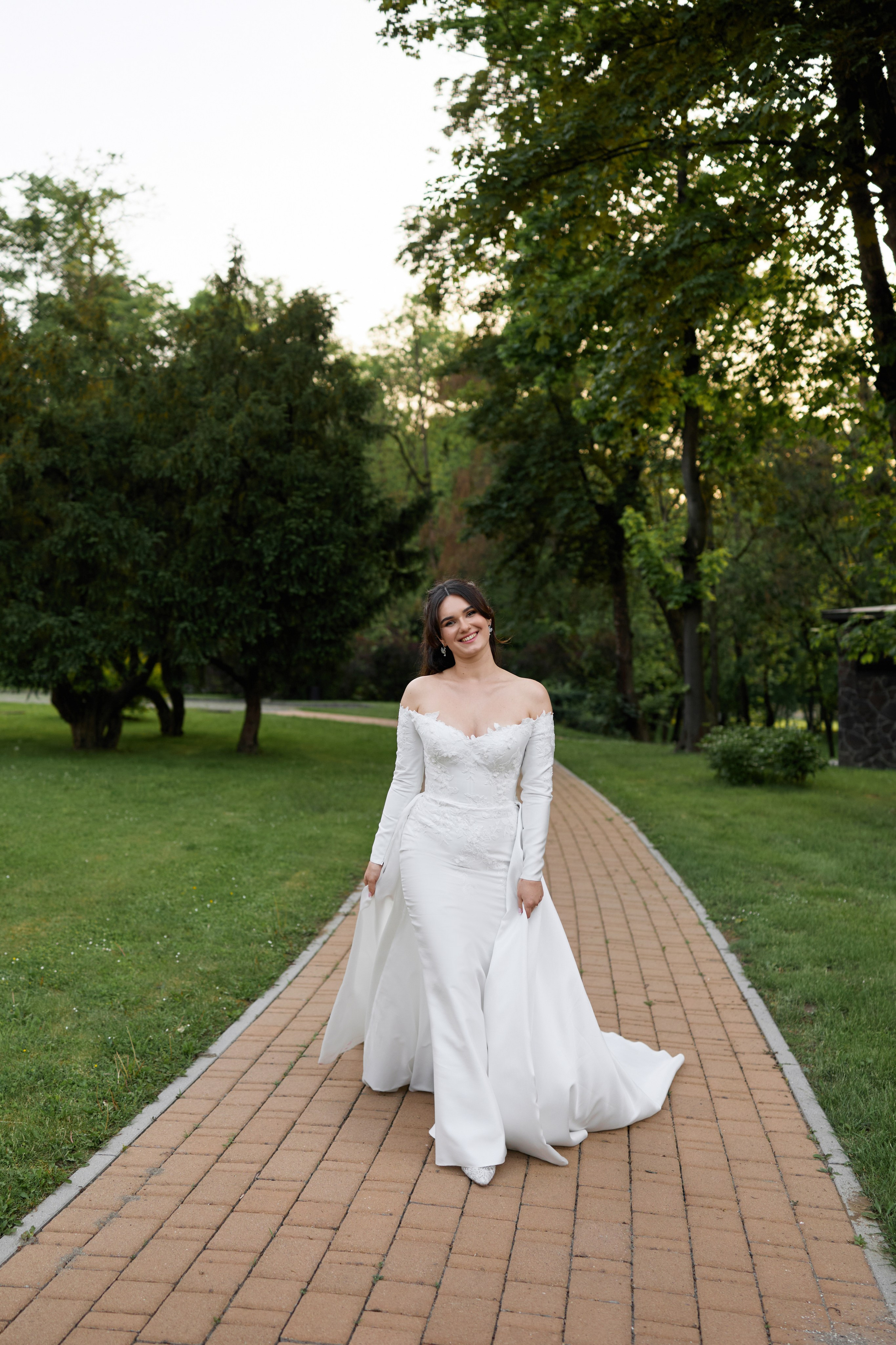 Wiktoria & Kacper. Pałac Goetz. Fotograf ślubny i rodzinny w Krakowie Yana Klymova