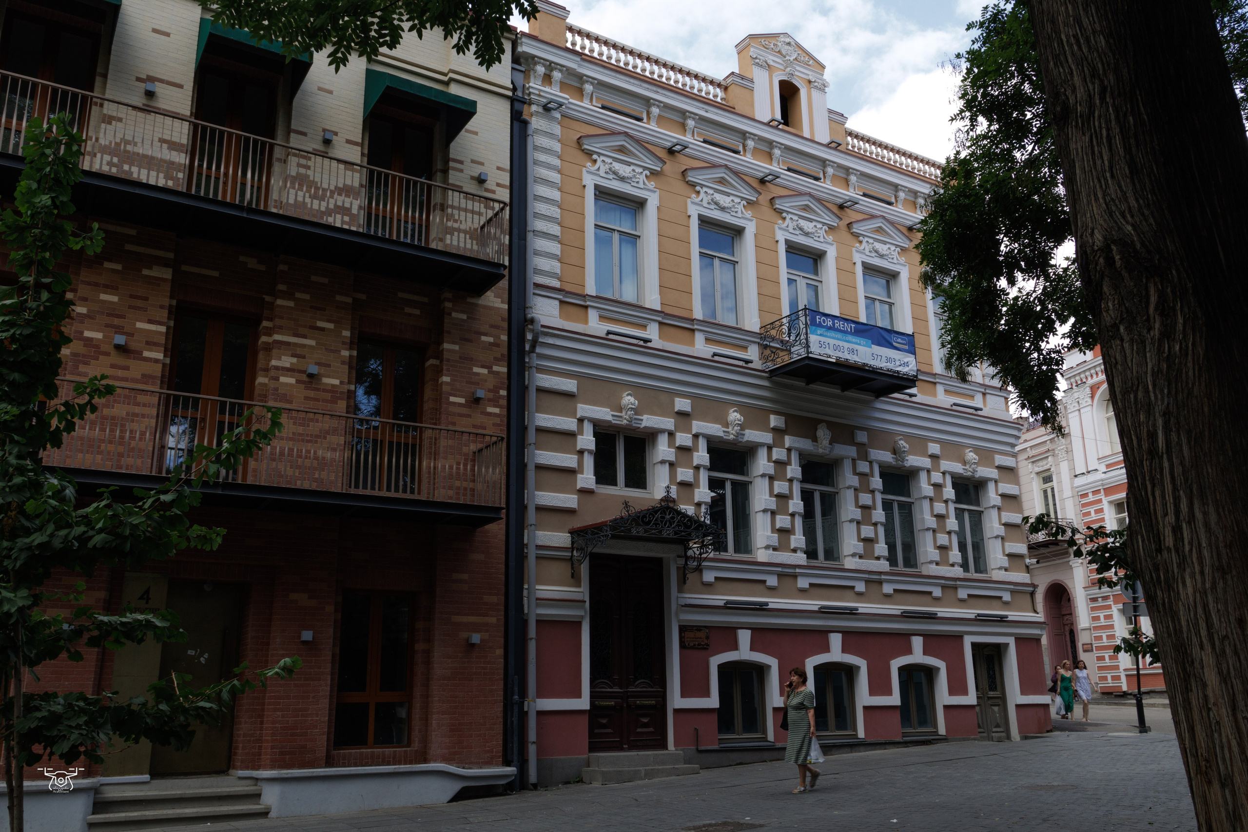 ქალაქი და ადამიანი. FramefreeMan