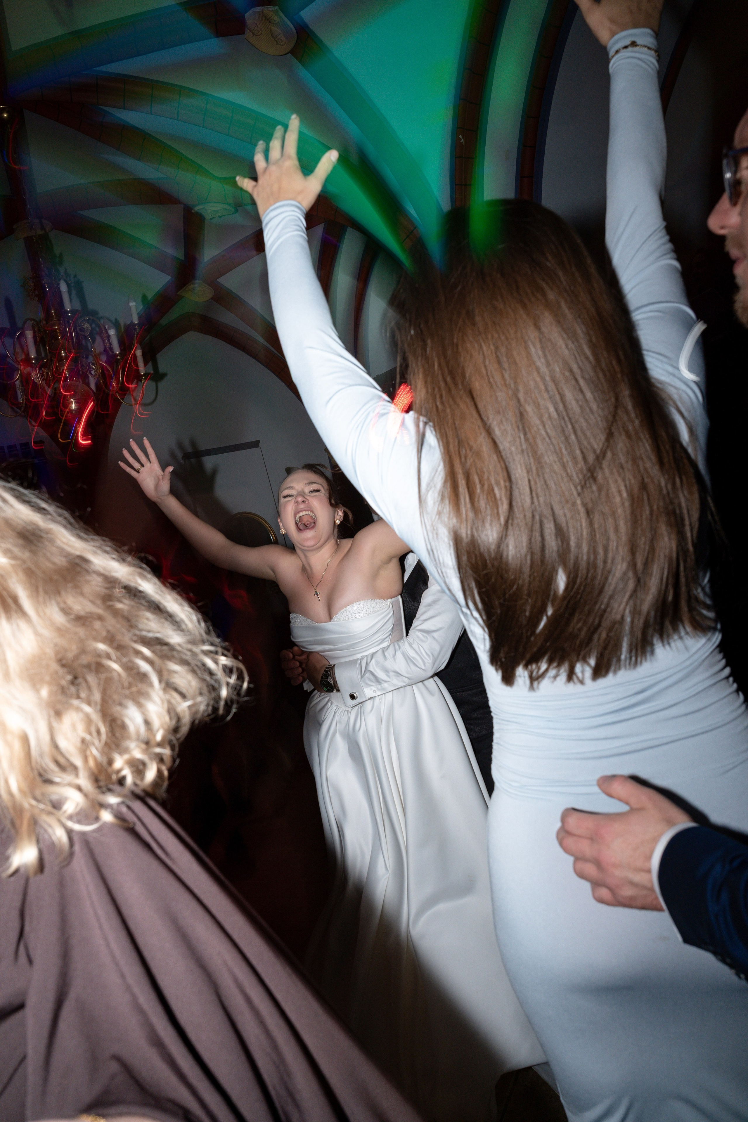E&N: Zamek w Rzucewie. SL Wedding Photo — Editorial, Elegant & Timeless Wedding Photography in Poland and Across Europe