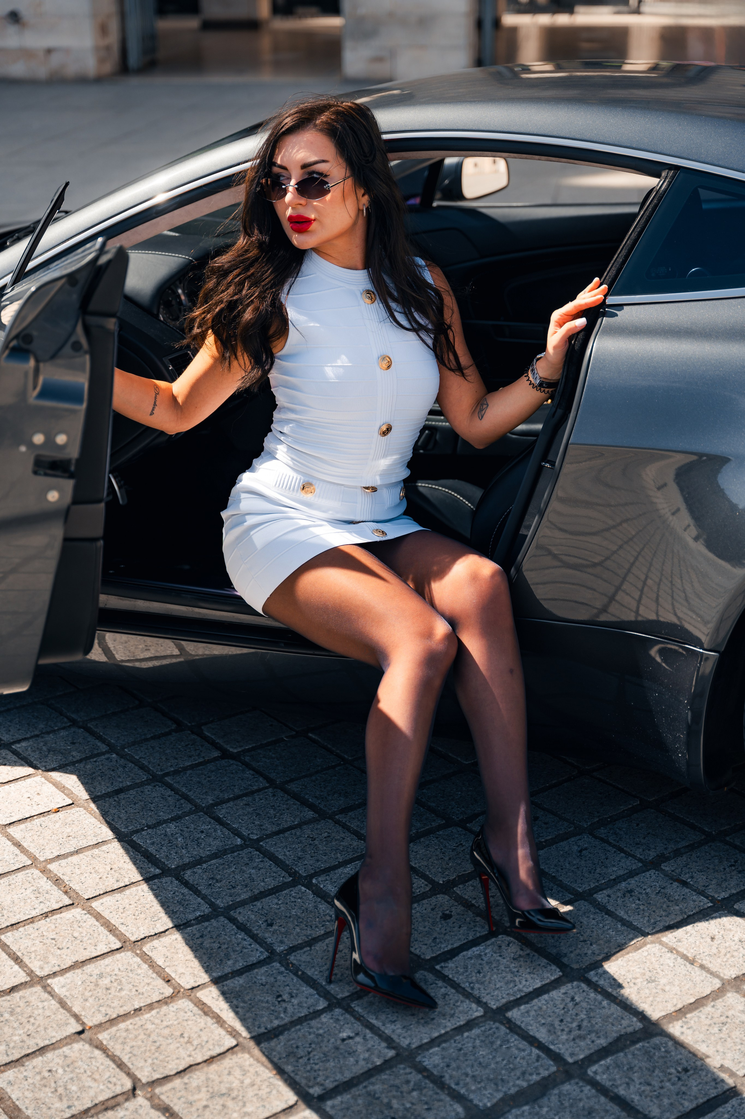 Mary x Aston Martin Vantage. Photographe de voitures à Paris — Vitalii Motruk