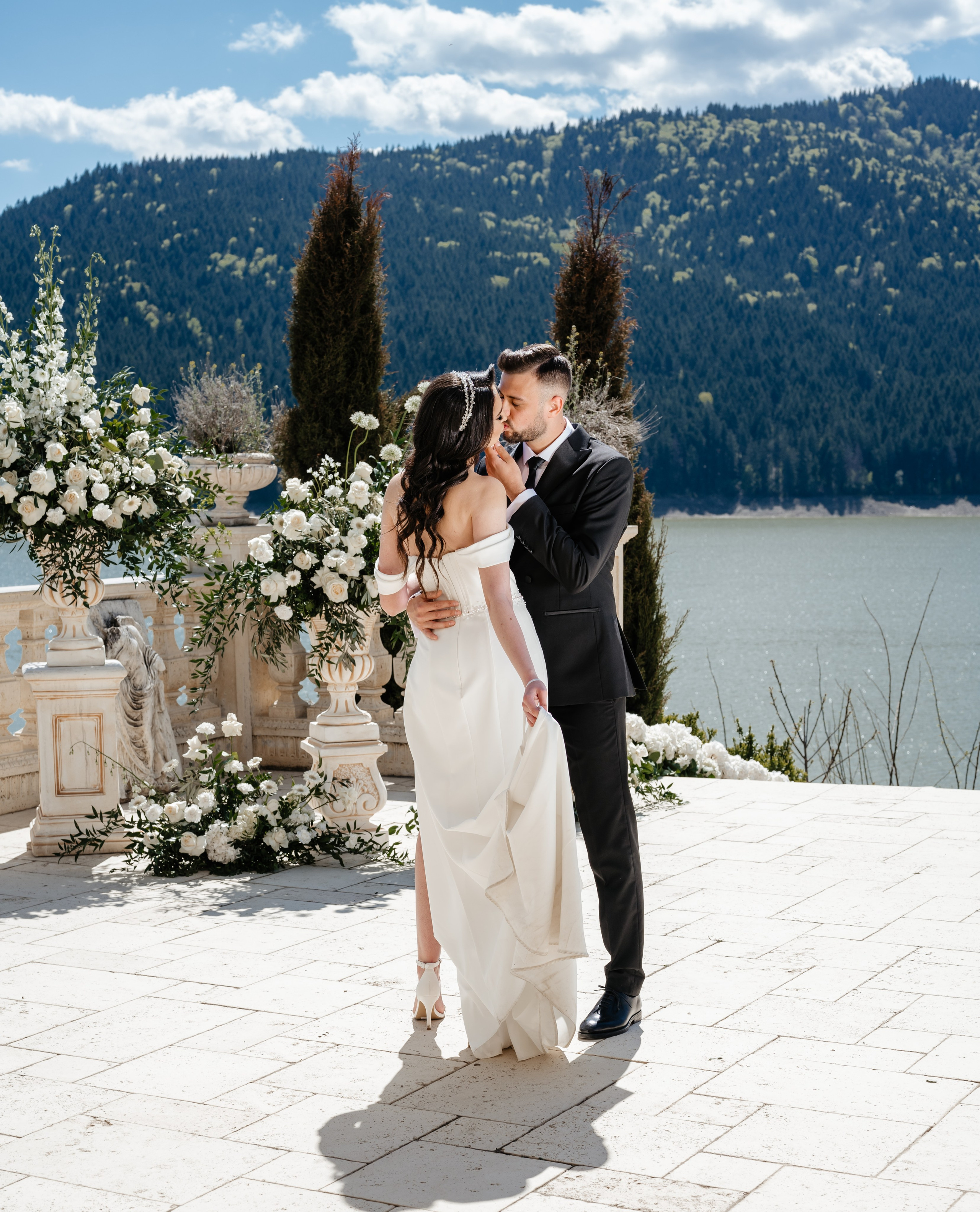 Nunta Bianca si Gilbert, Gradinile Romane, Piatra Neamt. Ana Maria Dragan Fotograf Evenimente