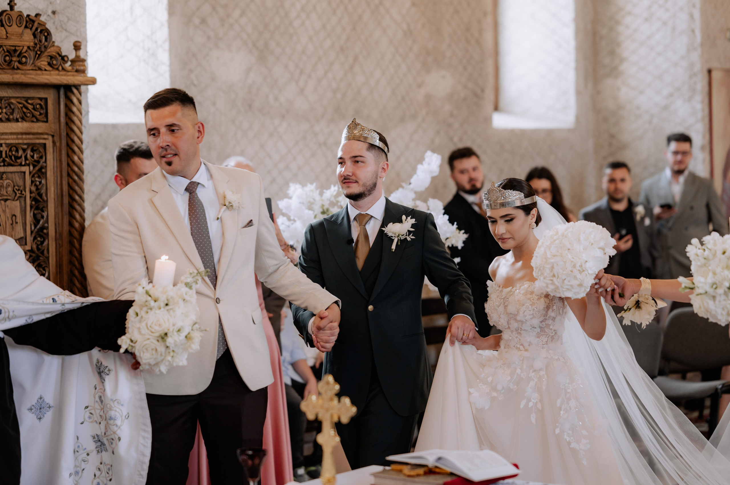 Nunta la Hotel Capitol Iasi. Proud Vision Weddings | Wedding Photography & Film — Servicii profesionale Foto Video Nunta Iasi
