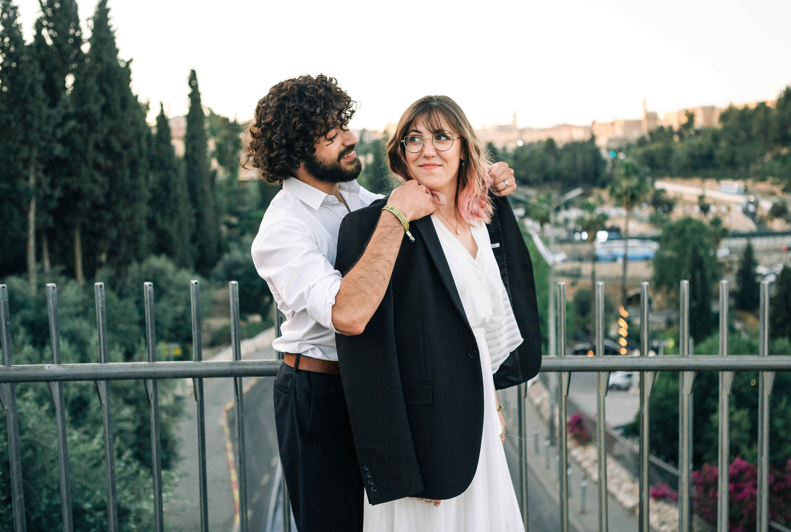 WINE AND LOVERS. PHOTOGRAPHER IN ISRAEL