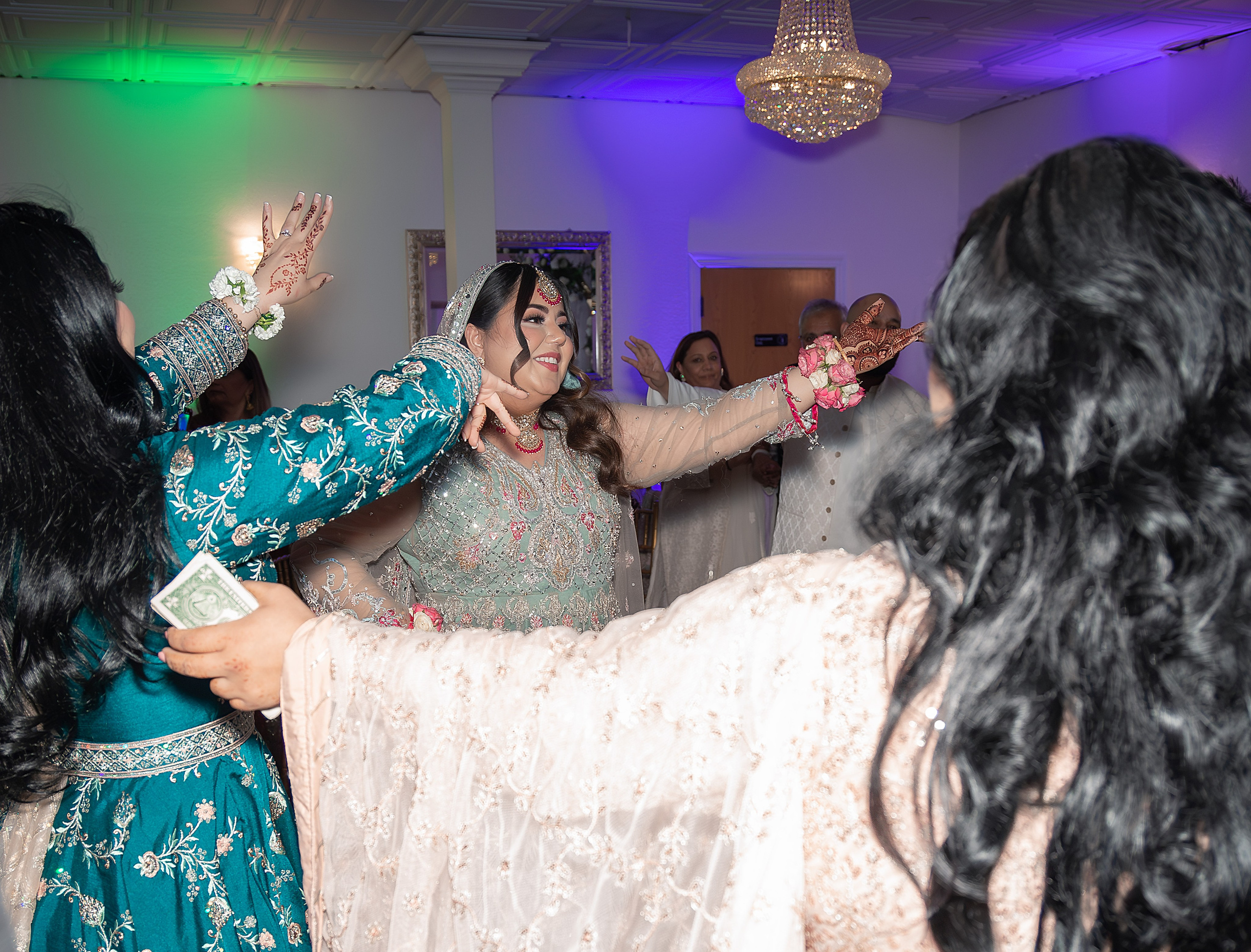 WEDDING PHOTOGRAPHY. Couples & Families photographer in Bay Area, San Jose, California